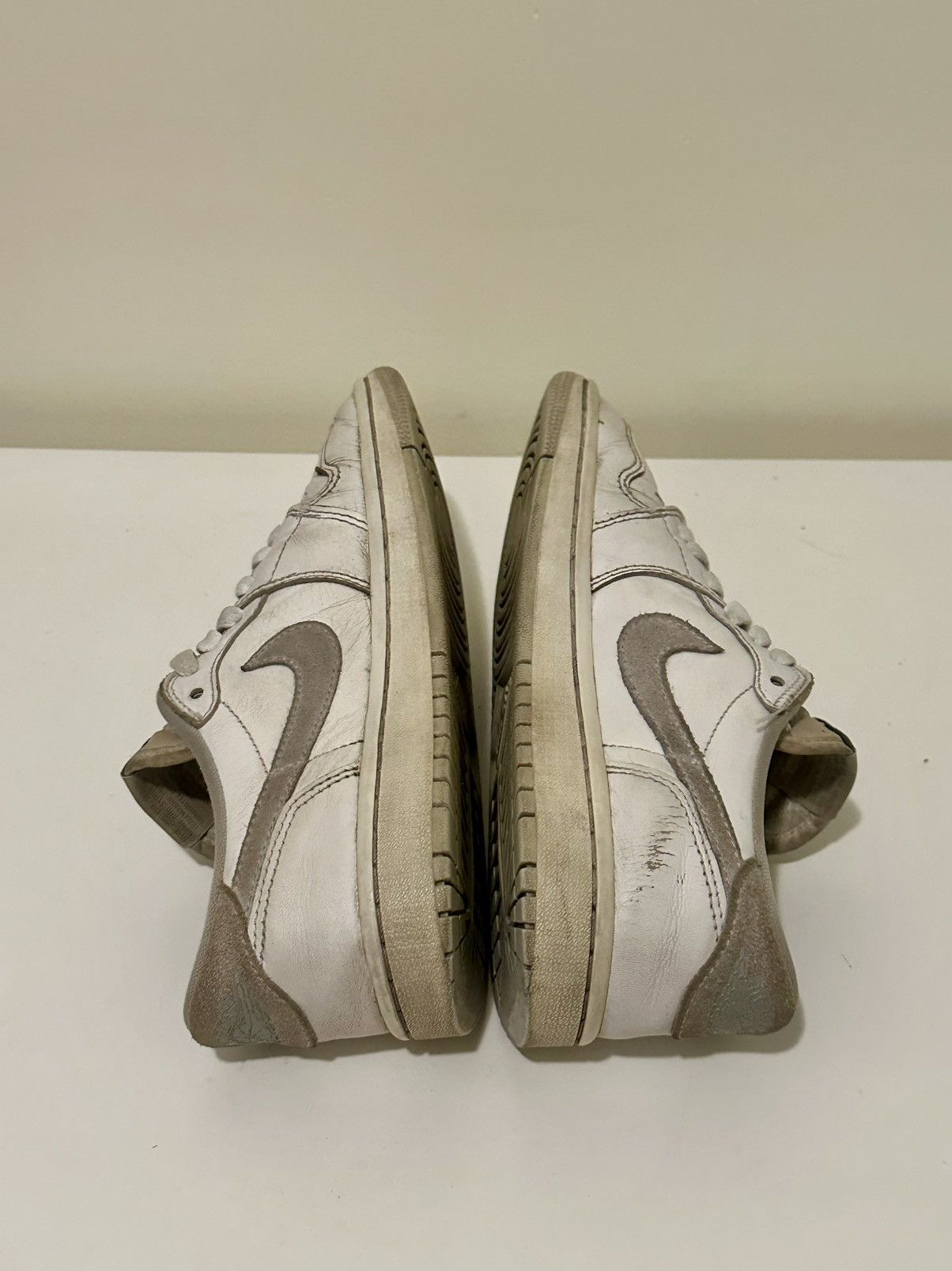 Jordan Brand “Neutral Grey” Air Jordan 1 Low Retro OG (Women’s) Size US 7 / IT 37 - 4 Thumbnail