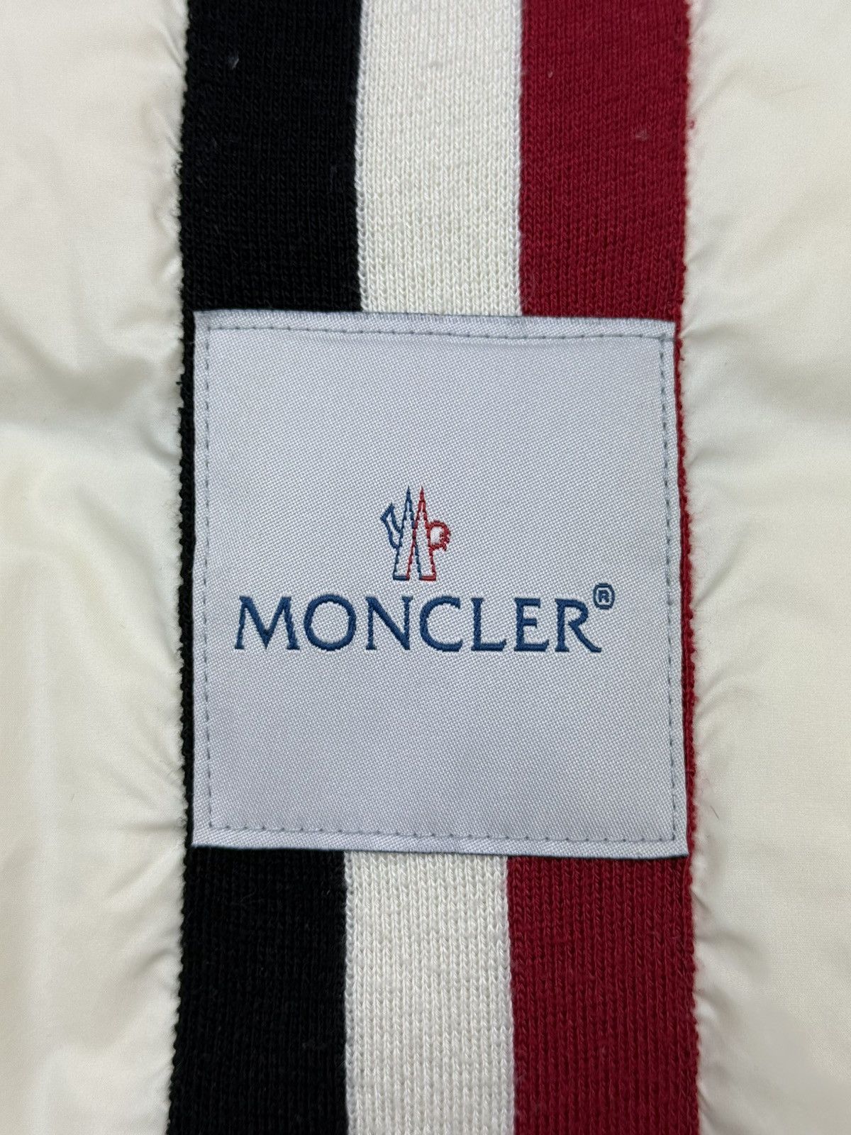 Moncler Vintage Moncler Branson Puffer Down Gray Snap Jacket Size 1 Size US S / EU 44-46 / 1 - 13 Thumbnail