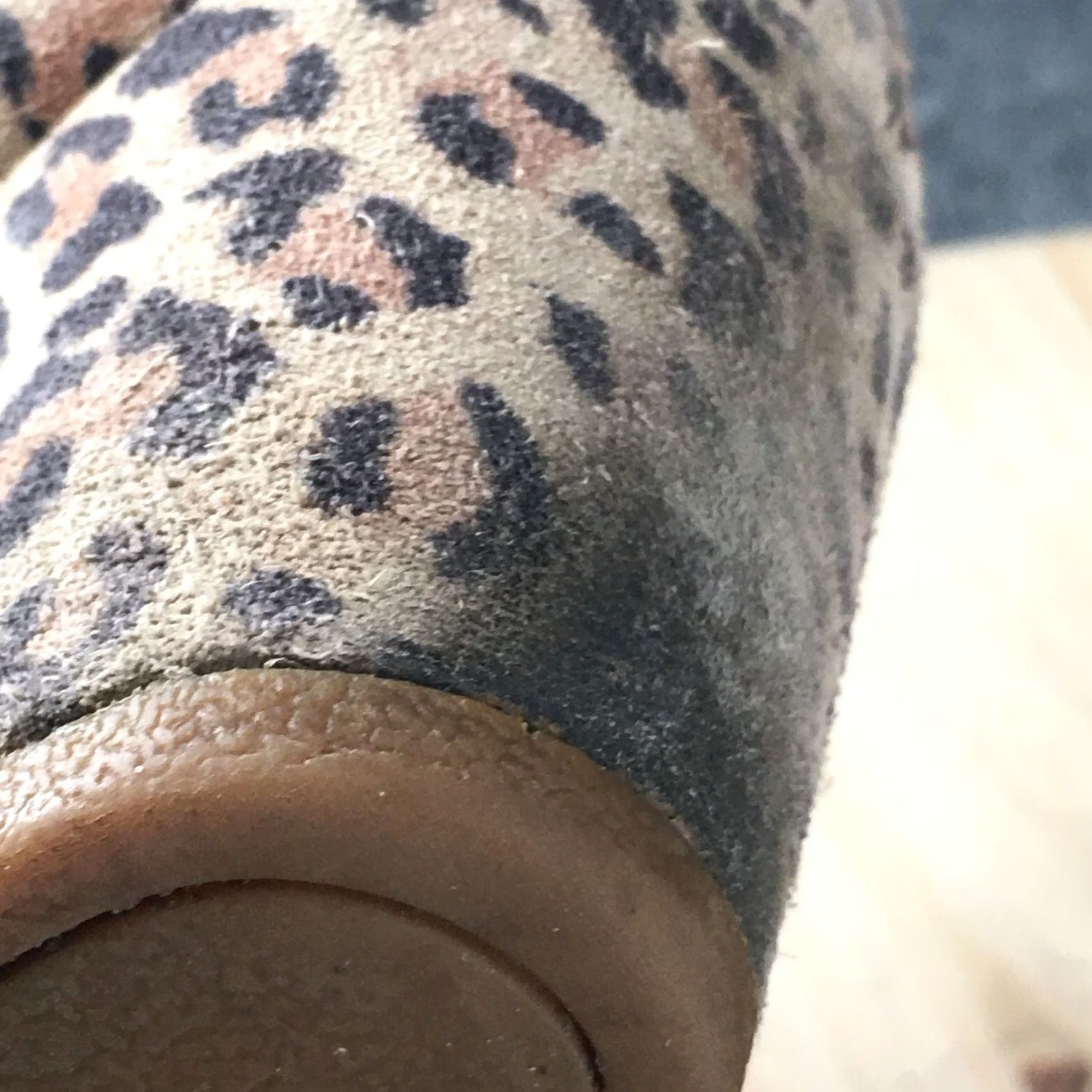 Toms TOMS Boots Women’s Kelsey Ankle Desert Booties Wedge Beige Leather Suede Leather Beige Boots Women’s 10 Mid Heel Casual Vintage No Size US 10 / IT 40 - 6 Thumbnail