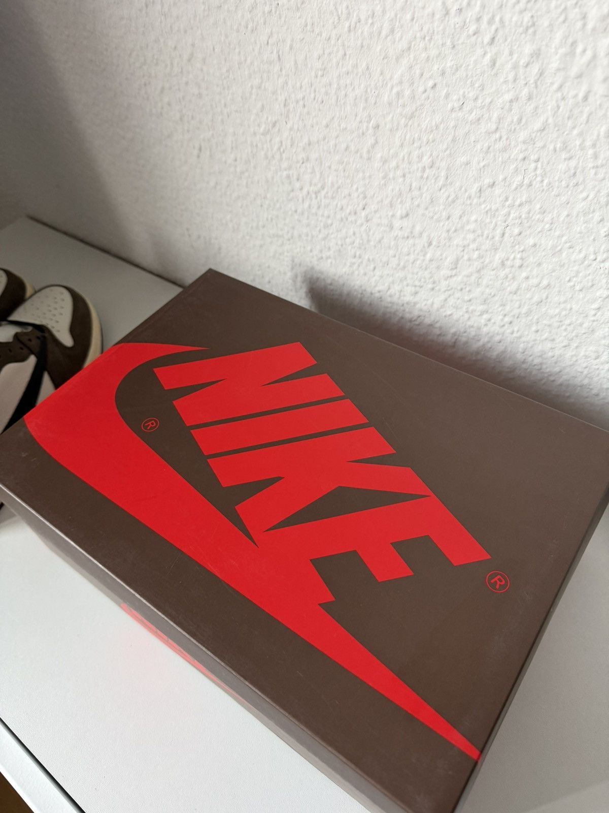 Jordan Brand × Travis Scott Jordan 1 High x Travis Scott mocha Size US 7.5 / EU 40-41 - 14 Thumbnail