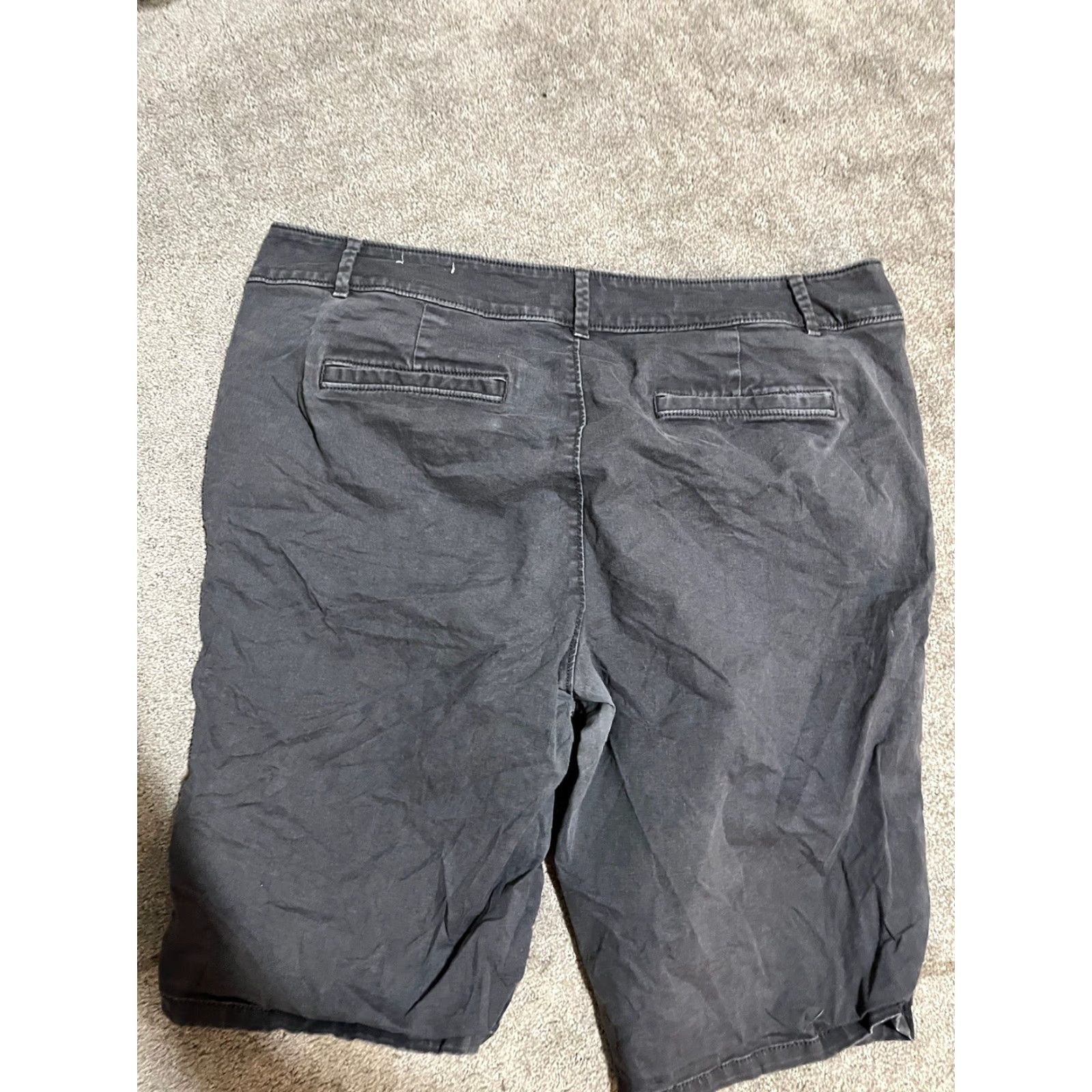 Talbots Talbots Women’s Bermuda Shorts 16 Gray Cotton Blend Flat Front Casual Travel Size 38" / US 16 / IT 52 - 2 Thumbnail