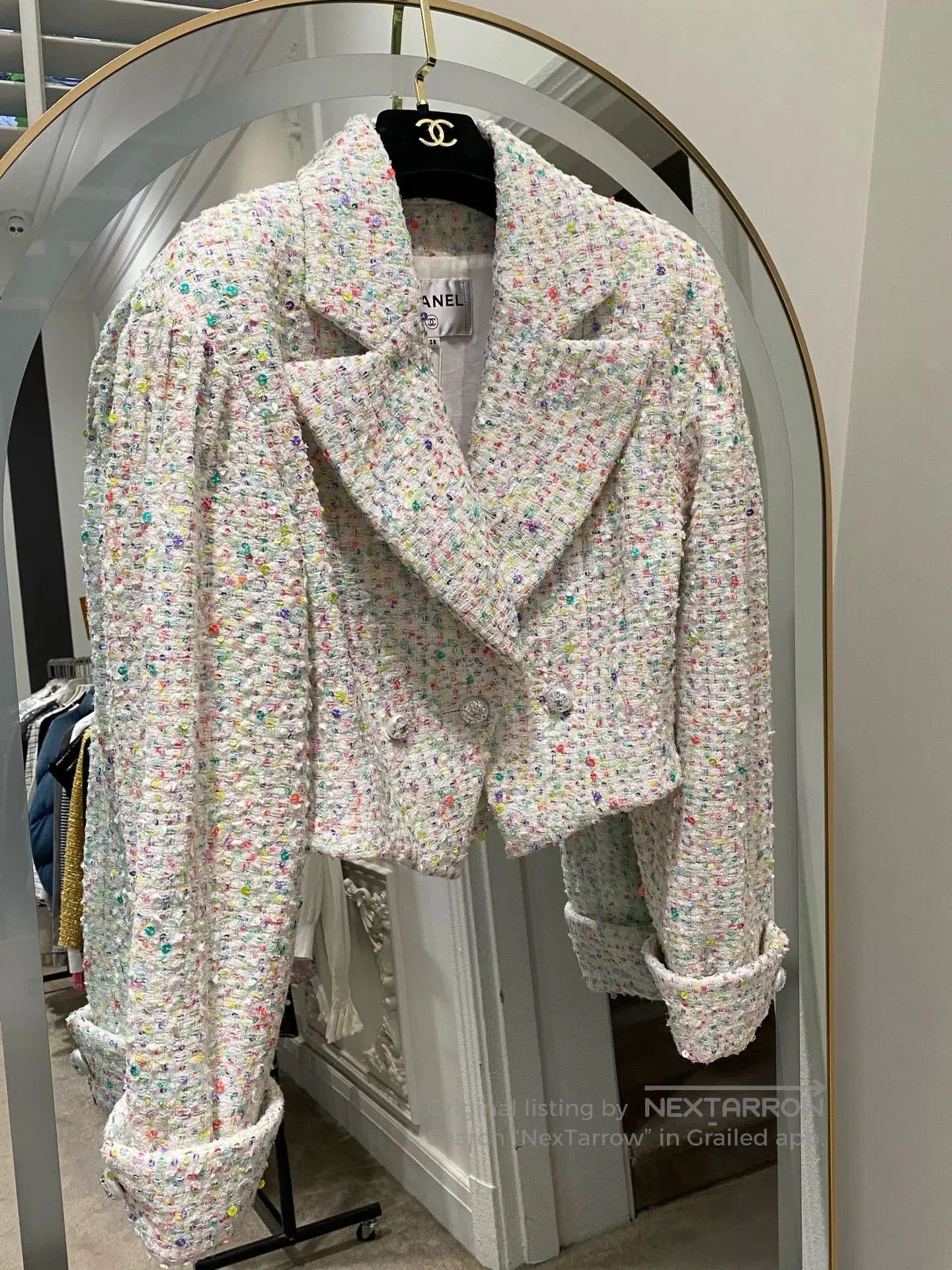 Chanel Chanel 2023 White Tweed Jacket FR38. Size US S / EU 44-46 / 1 - 1 Thumbnail