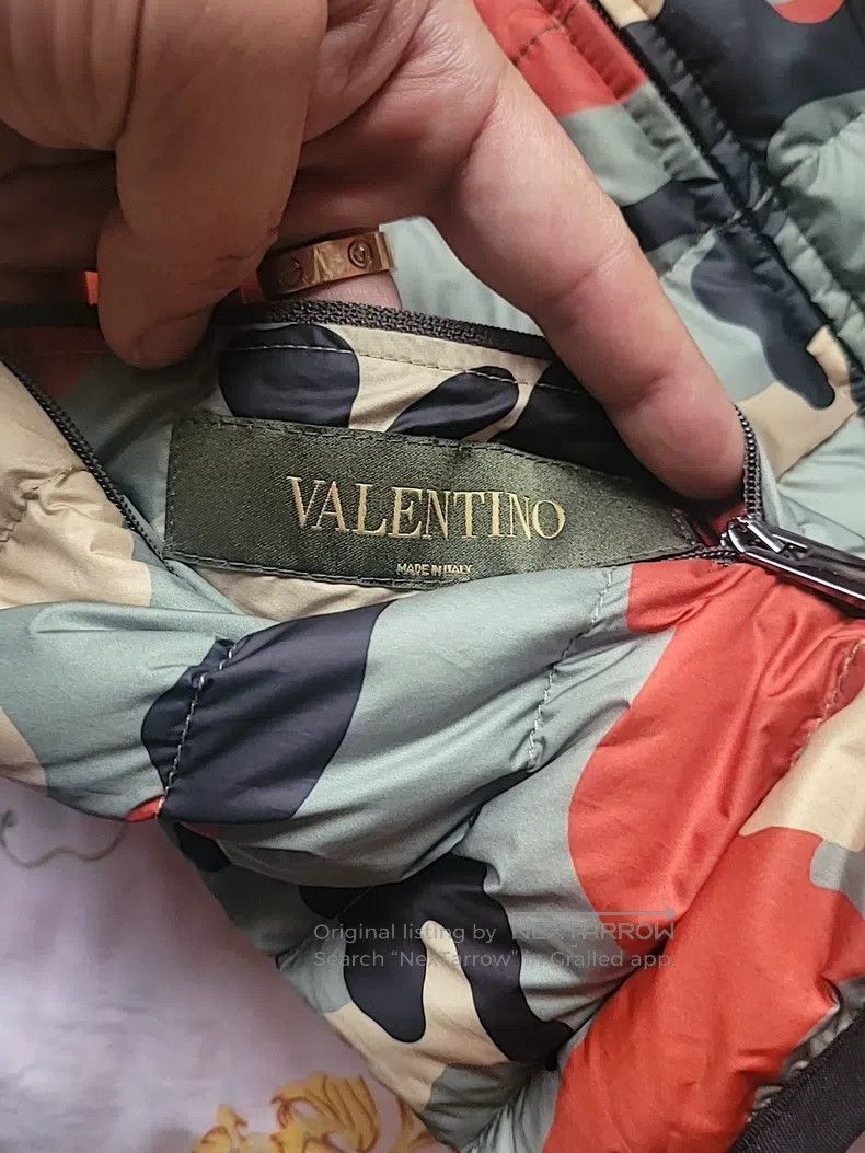 Valentino Valentino Light and light down Size US L / EU 52-54 / 3 - 1 Thumbnail
