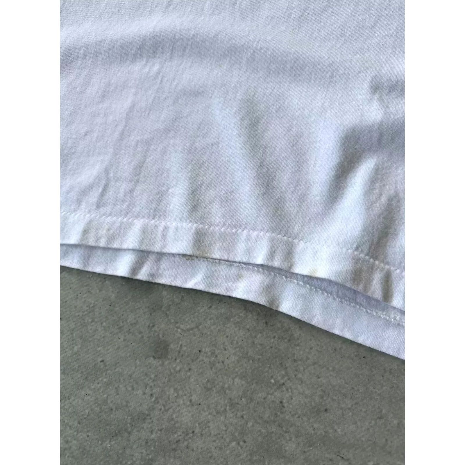 Levi's VINTAGE Levi's T-Shirt Men M White Graphic Print Crew Neck Short Sleeve 90s Size US M / EU 48-50 / 2 - 6 Thumbnail
