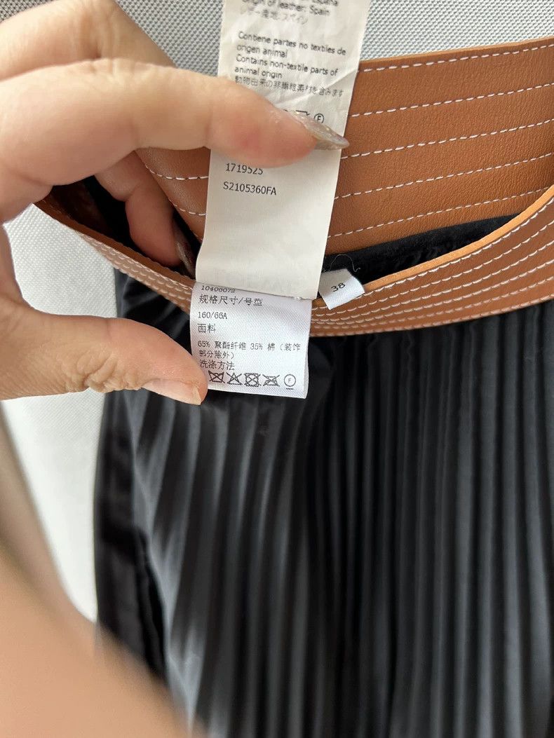 Loewe LOEWE Black pleated skirt Size 25" / US 0 / IT 36 - 6 Thumbnail