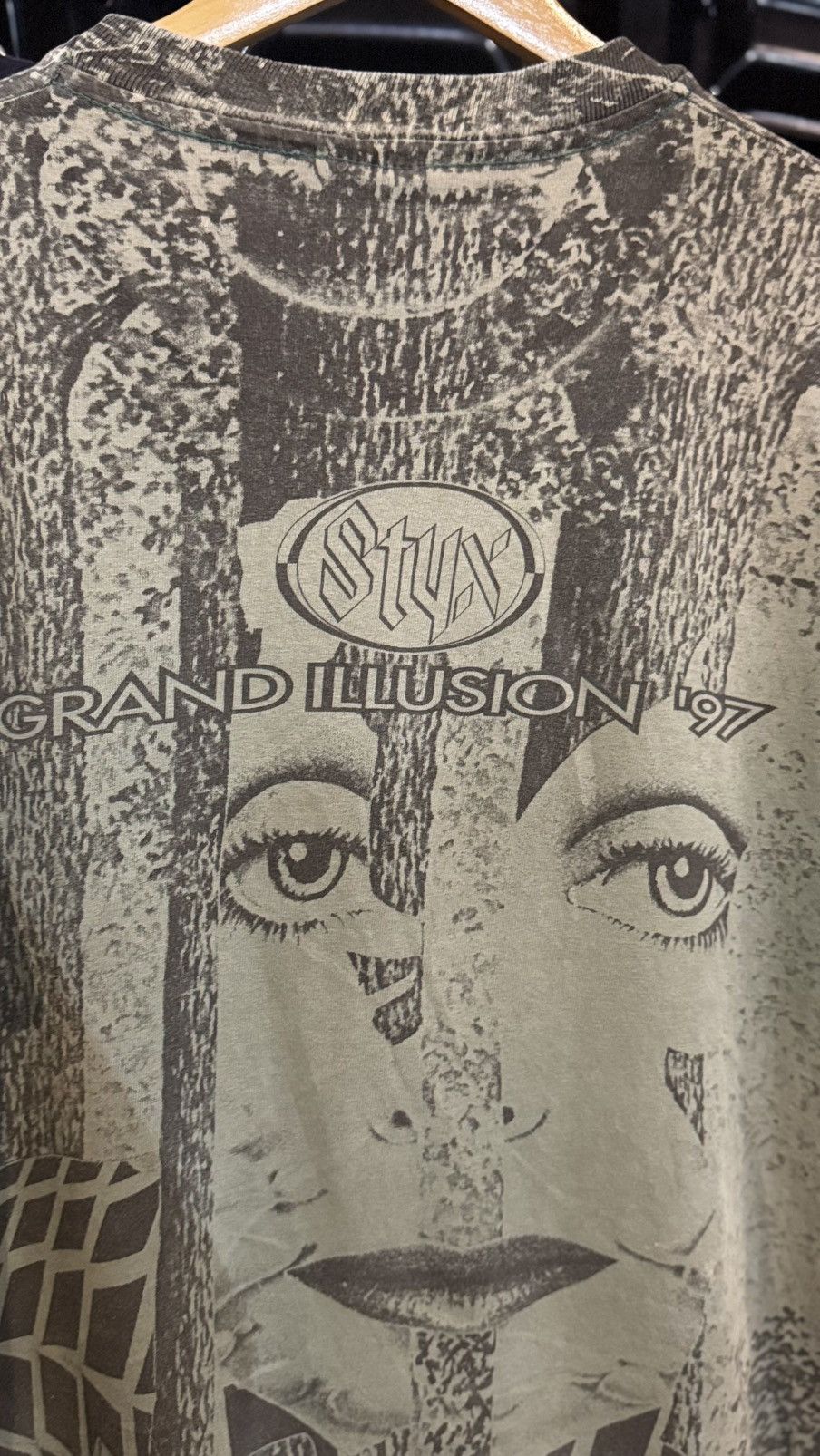 Band Tees Vintage STYX Grand Illusion ‘97 Size US M / EU 48-50 / 2 - 3 Thumbnail