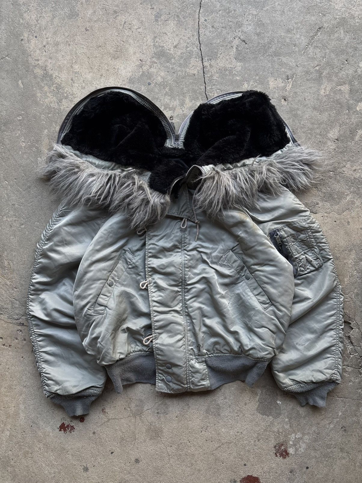Alpha Industries Alpha Industries N-2B Fur Bomber Jacket Size L Size US L / EU 52-54 / 3 - 3 Thumbnail