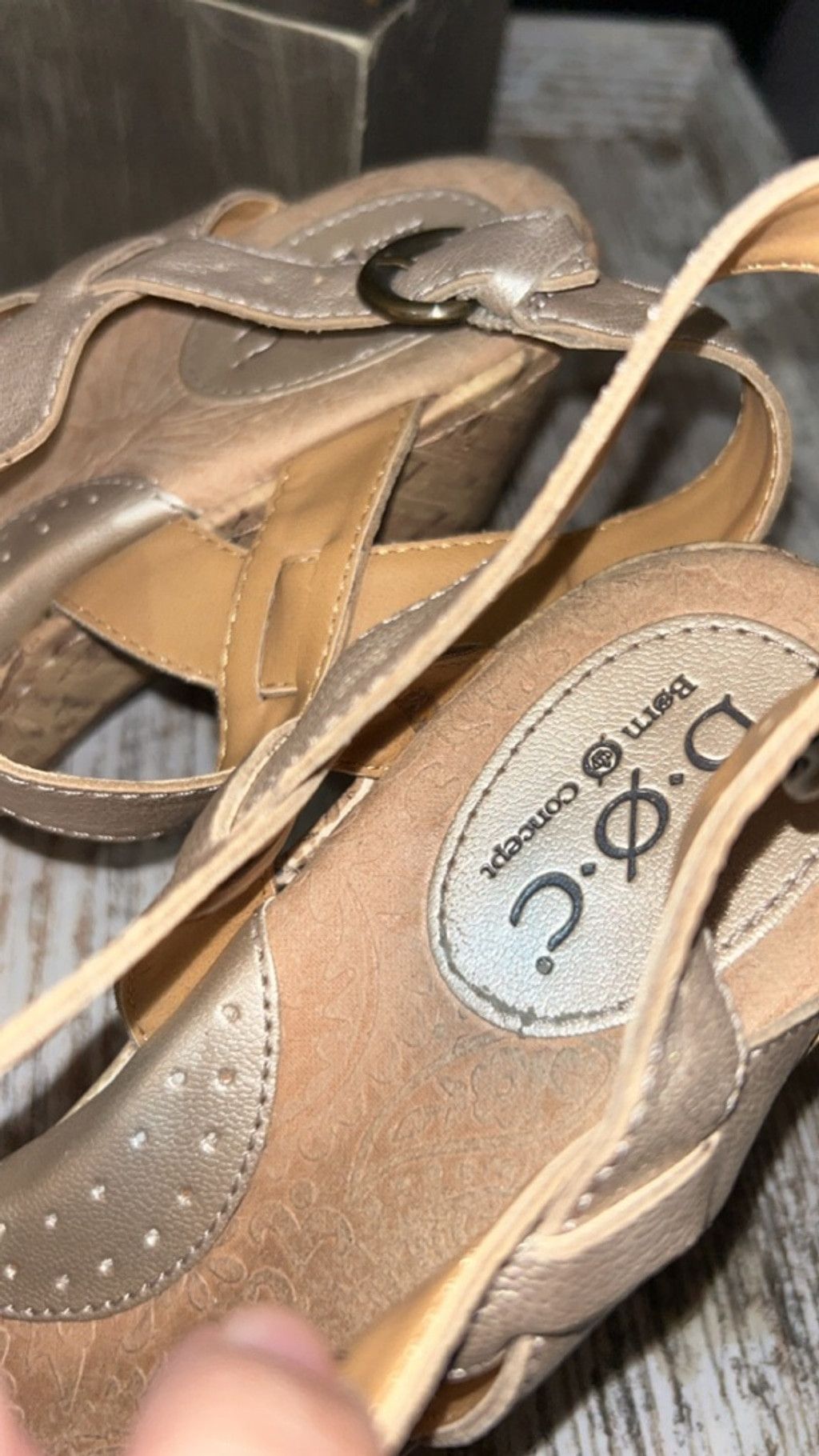 Other Women's B.O.C. Born Concept Gold Cork Wedge Sandals Size 9.5 Size US 9 / IT 39 - 3 Thumbnail