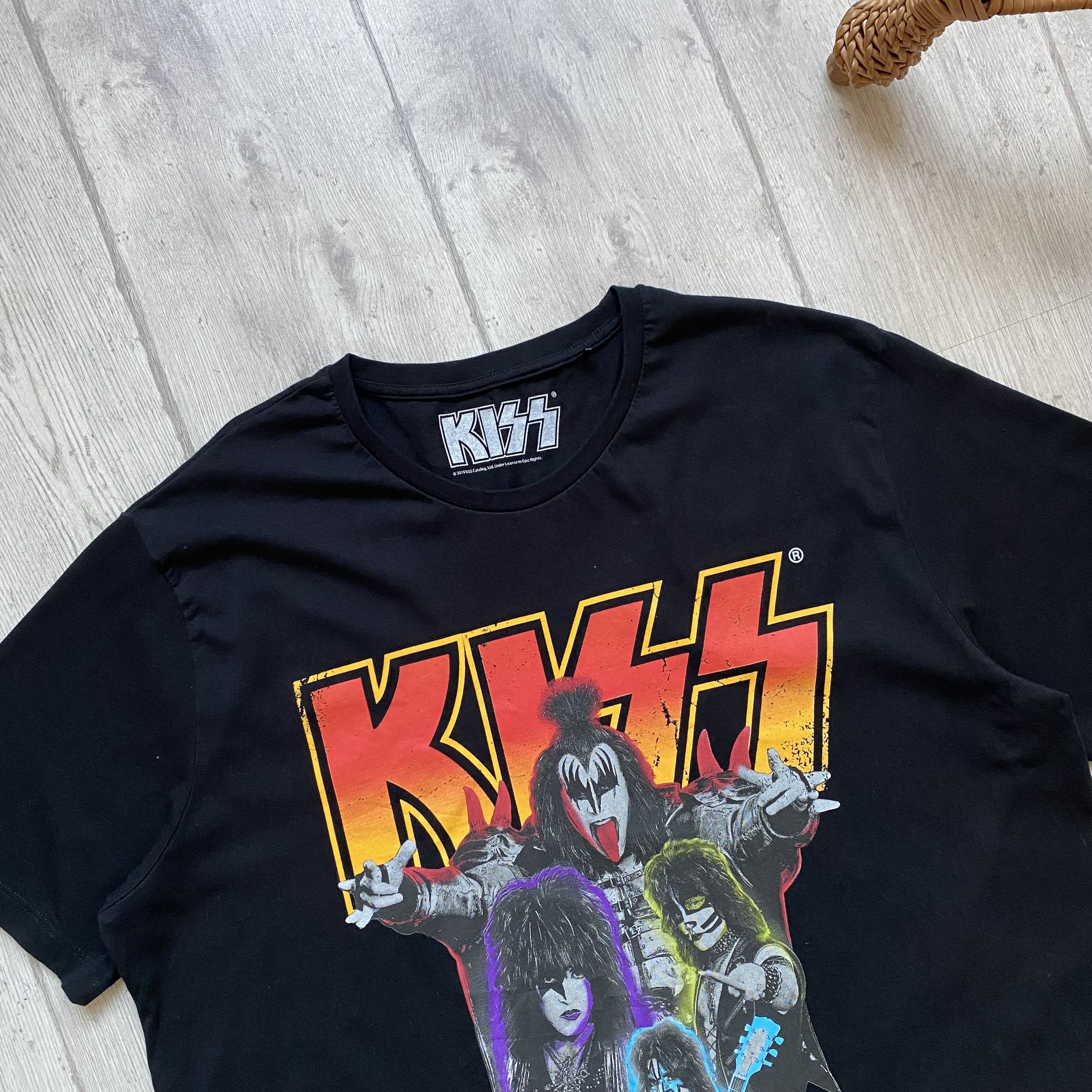 Band Tees 🎸 KISS Rock band tee vintage style punk tour tee Size US L / EU 52-54 / 3 - 3 Thumbnail