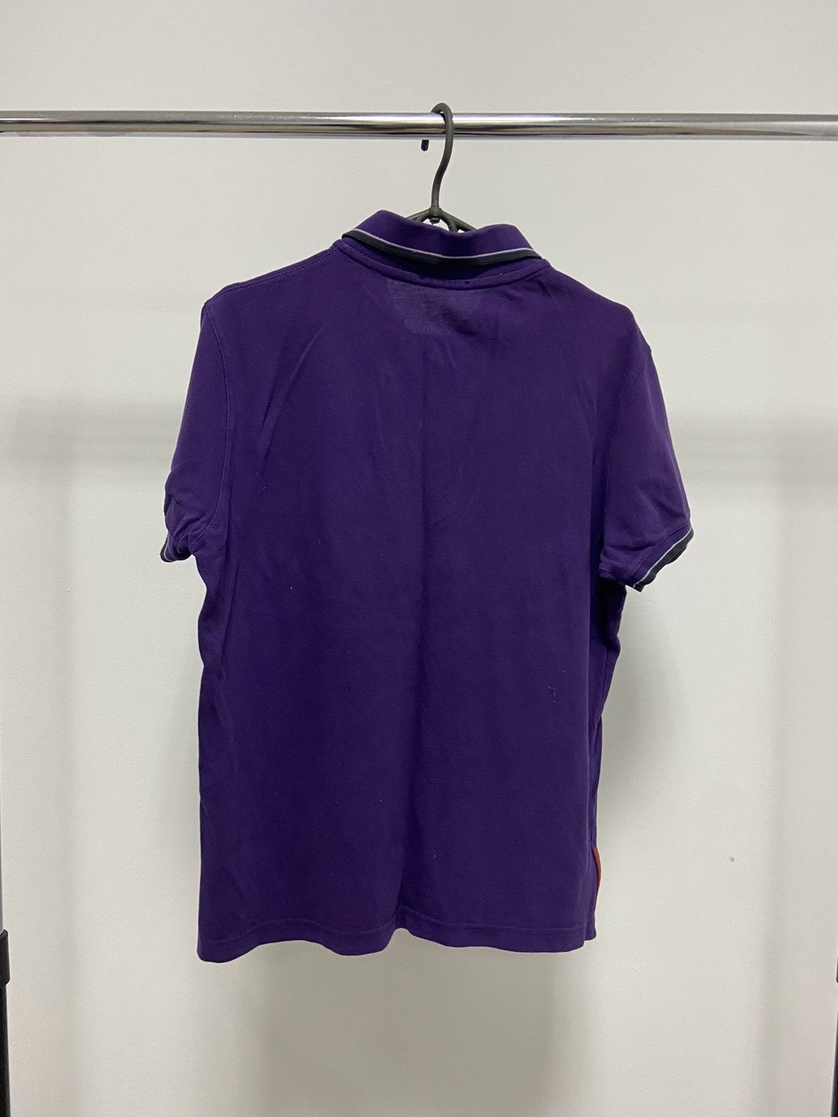 Prada × Vintage Prada Luxury Vintage Polo T Shirt Red Rubber Logo Ribbon Size US L / EU 52-54 / 3 - 3 Thumbnail