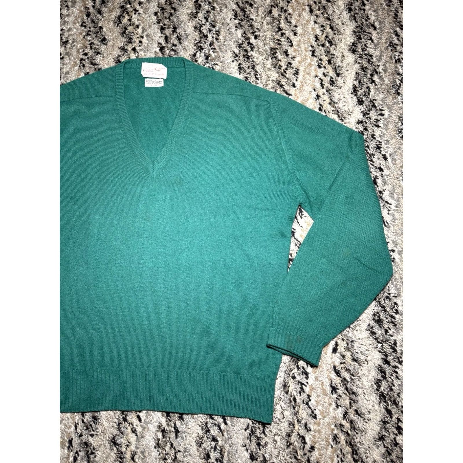 George VINTAGE Capper McGeorge 100% Cashmere Cardigan Kelly Green Made Scotland Mens 44 Casual 1970s Grunge Shirt/Cardigan Size US XXL / EU 58 / 5 - 3 Thumbnail