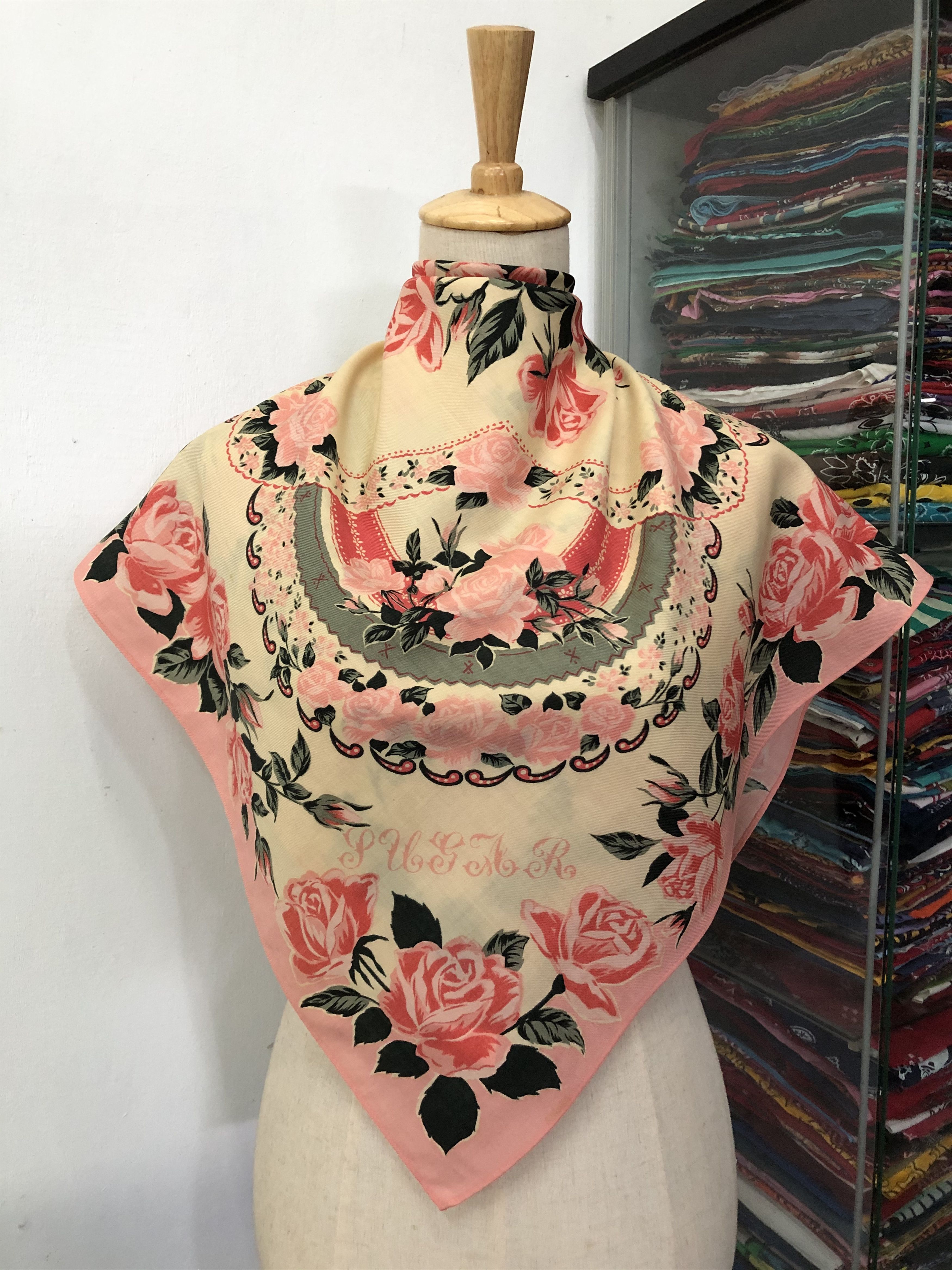Vintage Vintage Silk Scarf Size ONE SIZE - 1 Thumbnail