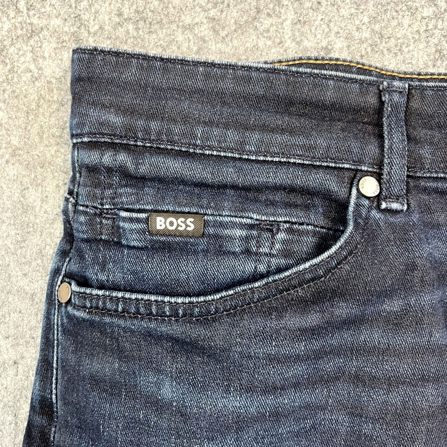 Hugo Boss Hugo Boss Jeans Slim Tapered 32 32 Dark Wash Blue Stretch Whiskers H-Taber Men's Denim 5-Pocket Size US 32 / EU 48 - 7 Thumbnail