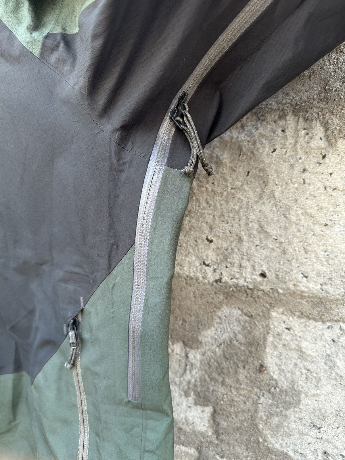 Arc'teryx × Goretex × Vintage vintage Arcteryx goretex XCR Recco Jacket Size US L / EU 52-54 / 3 - 9 Thumbnail