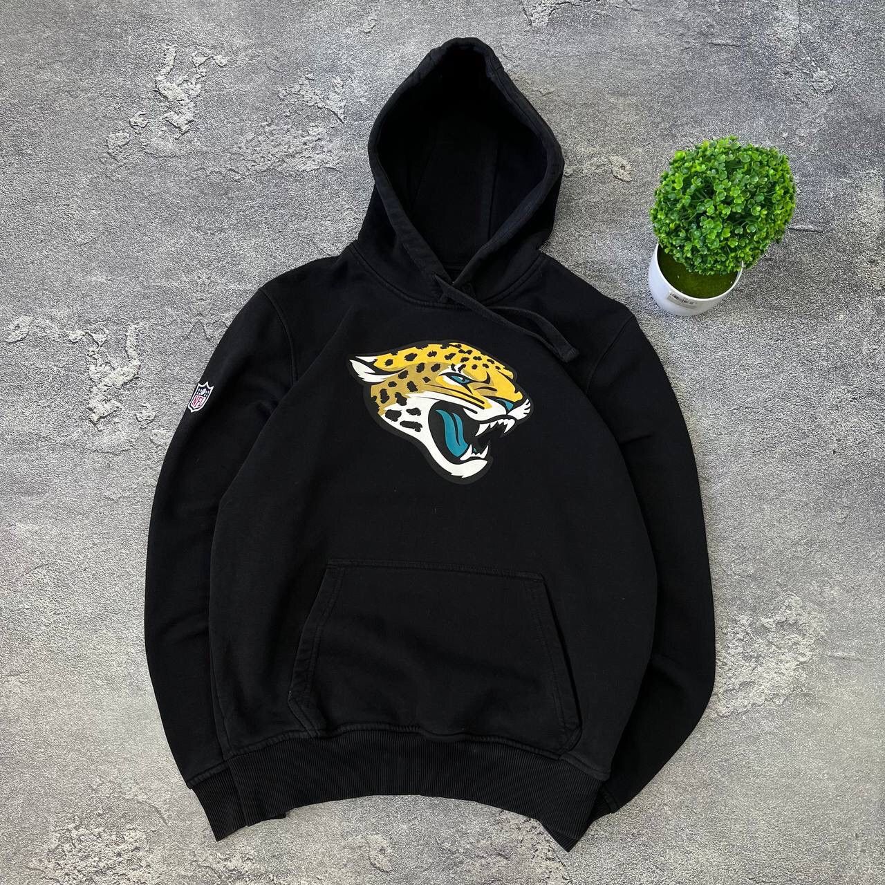 Vintage Jacksonville Jaguars Mens Black Pullover Hoodie NFL Size US S / EU 44-46 / 1 - 13 Thumbnail