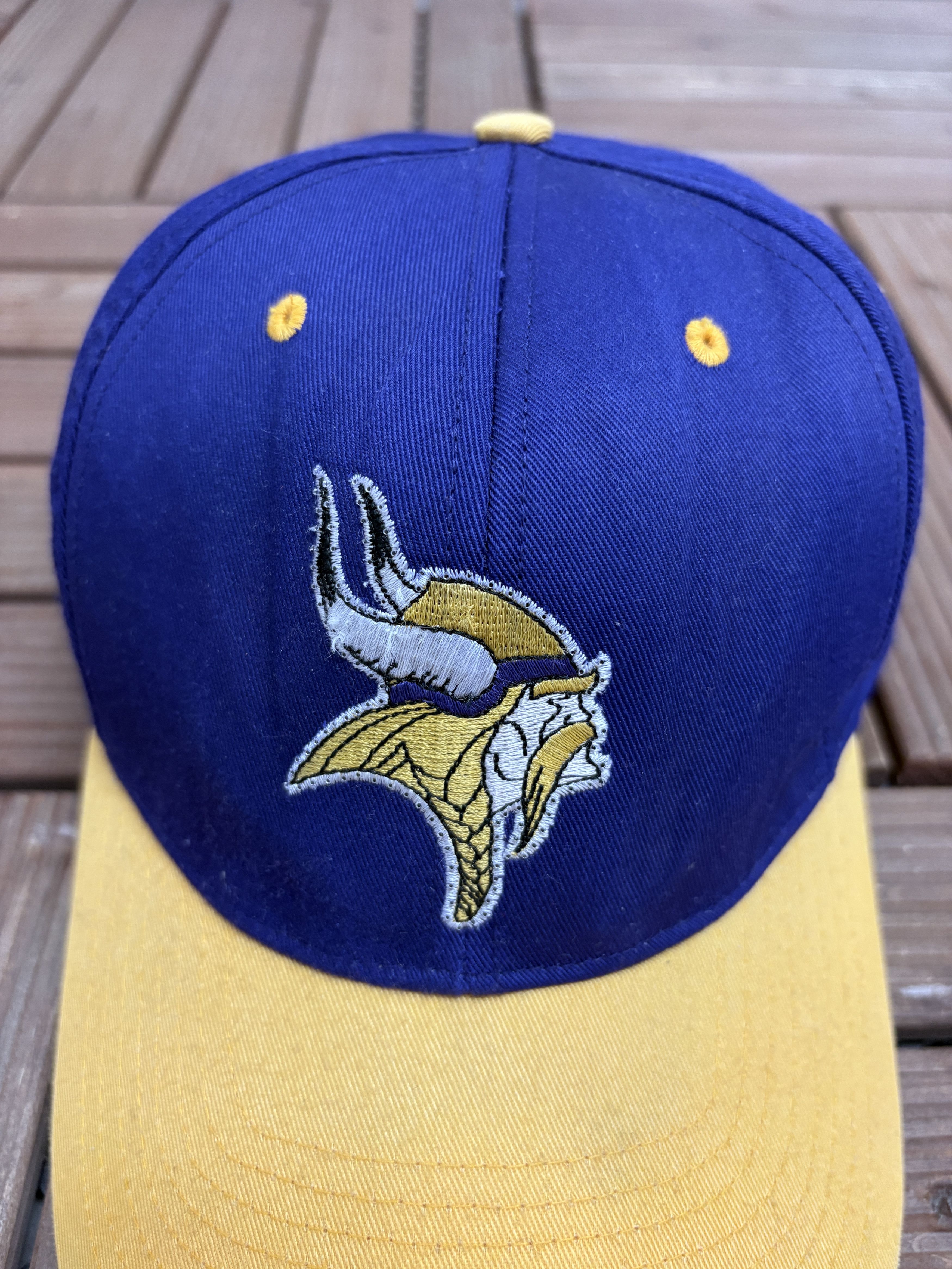 Vintage Minnesota Vikings Vintage Purple Snap Back Hat Cap Size ONE SIZE - 3 Thumbnail
