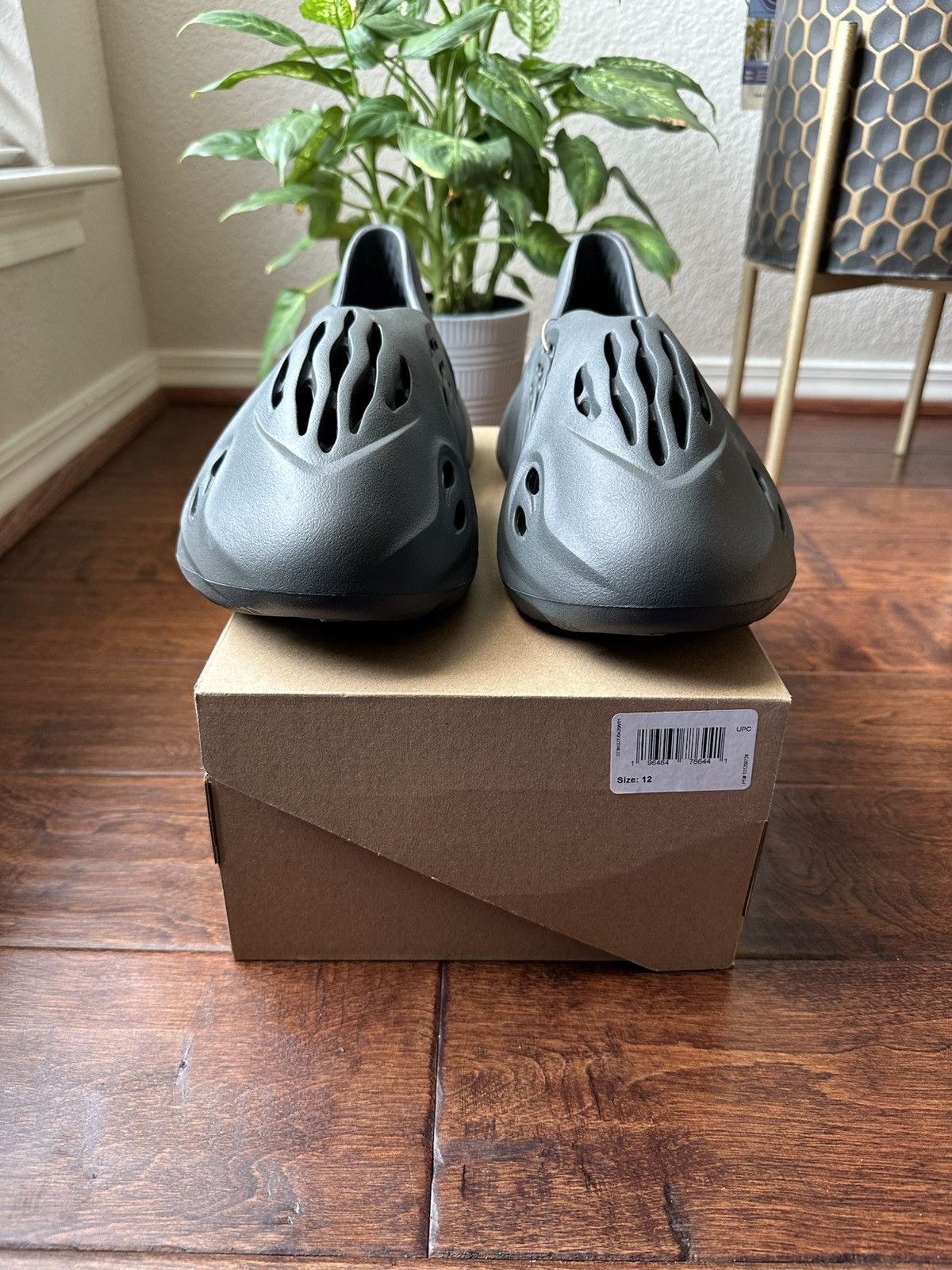 Adidas × Yeezy ADIDAS YEEZY FOAM RNR SIZE 12 Size US 12 / EU 45 - 7 Thumbnail