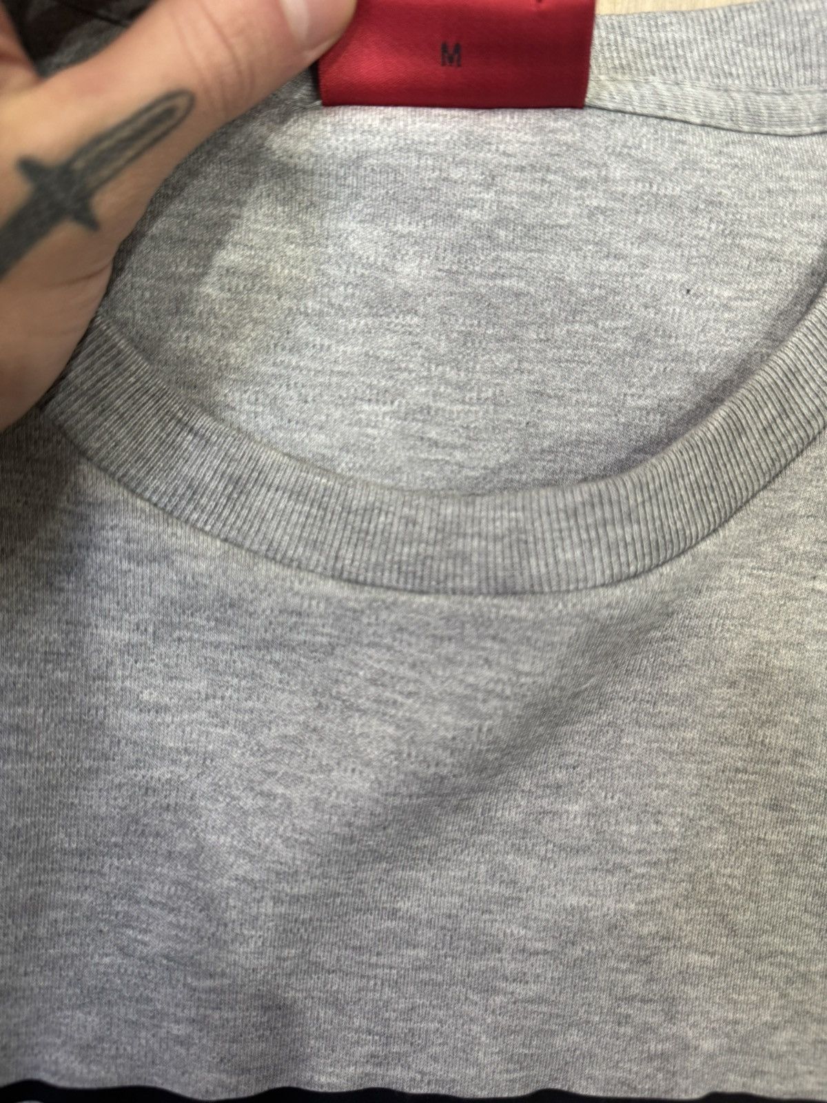 Hugo Boss Hugo Boss grey reverse Lauren Longsleeve sweatshirt Size US M / EU 48-50 / 2 - 7 Thumbnail