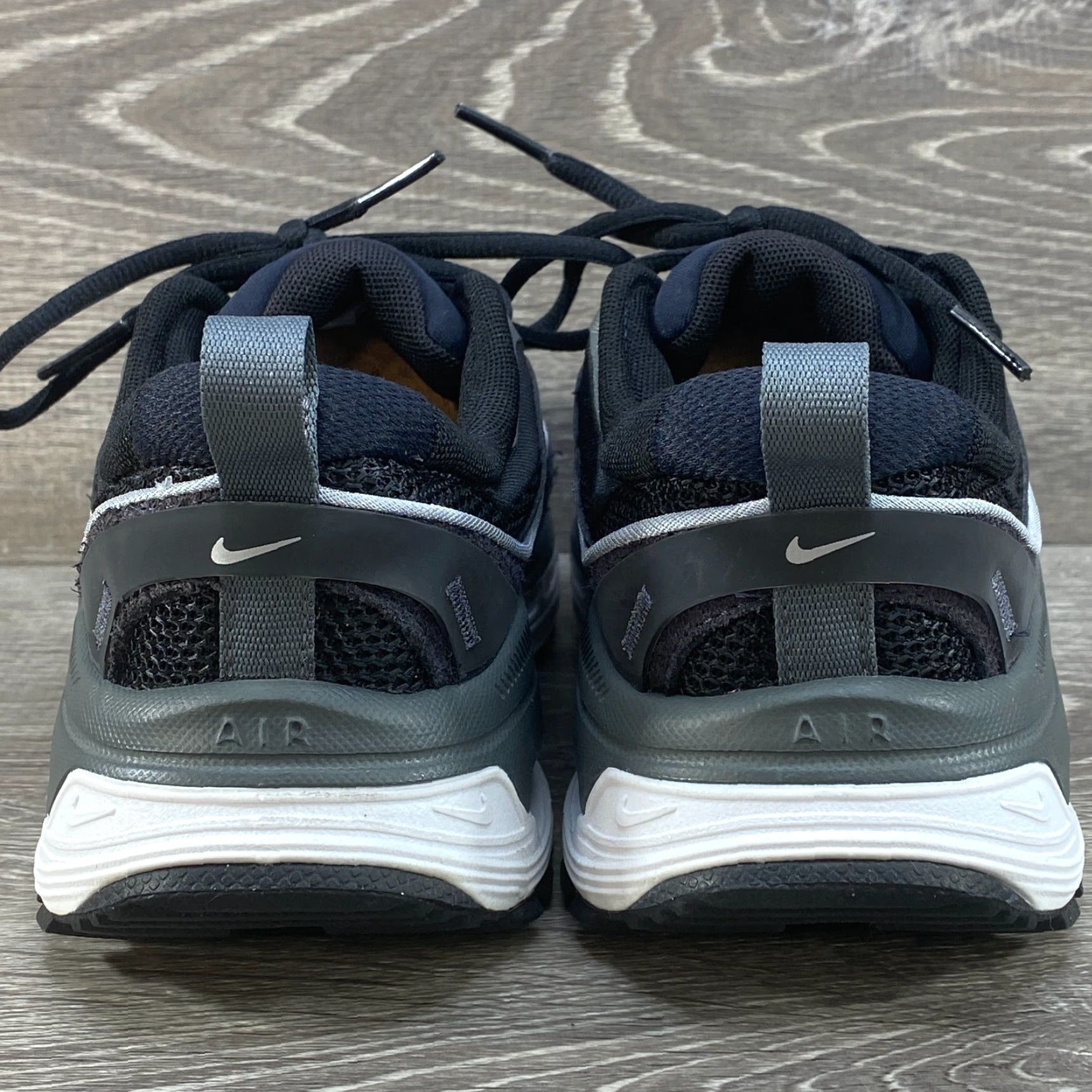 Nike Nike Air Max Bliss Wmns Shoes DZ6754-002 Black White Gray Low Top 2022 Women 6 USA 6 EU 36.5 UK 3.5 Athletic Sneaker Size S / US 4 / IT 40 - 6 Thumbnail