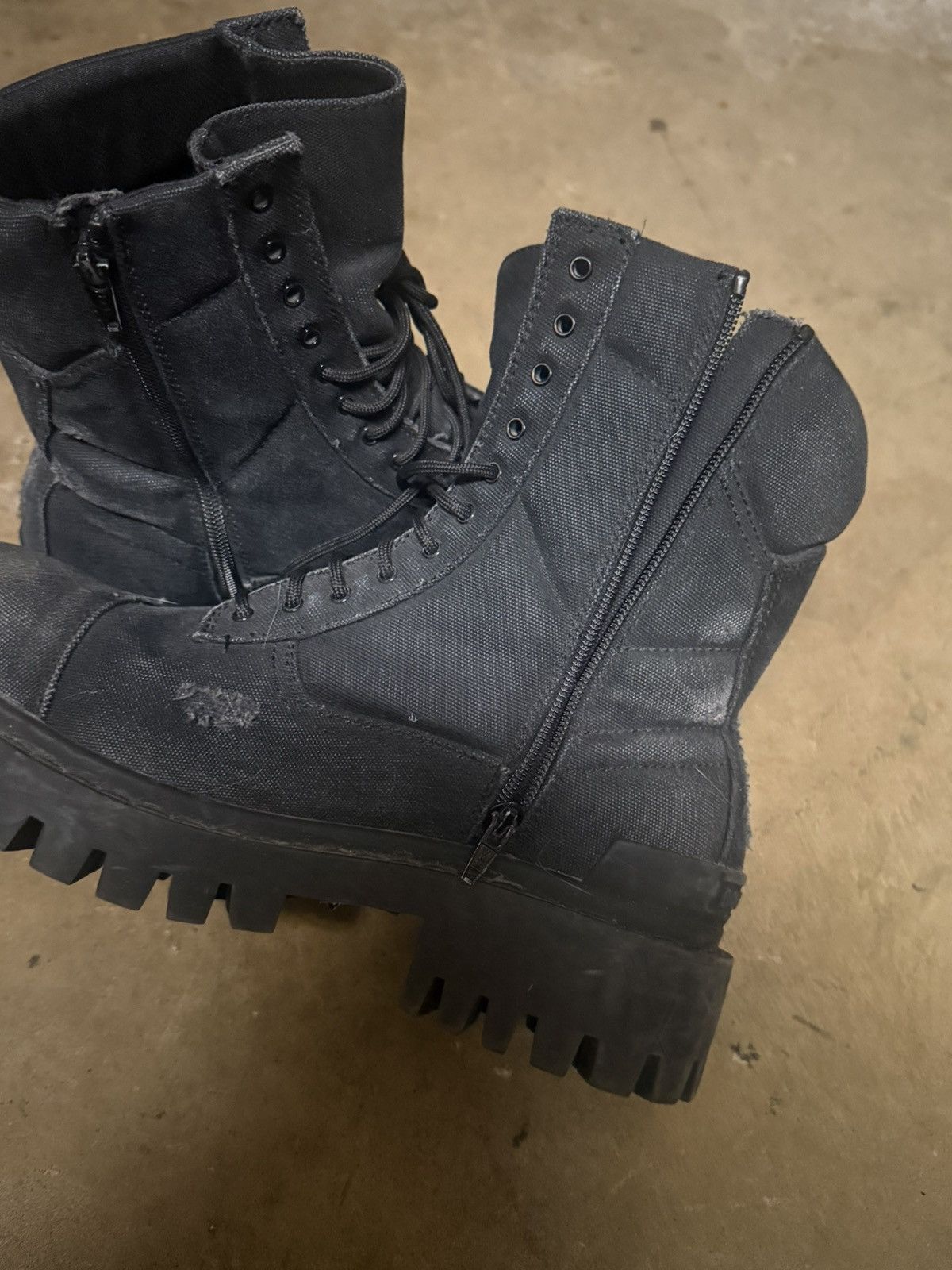 Balenciaga Balenciaga Strike boot Size US 8 / EU 41 - 8 Thumbnail