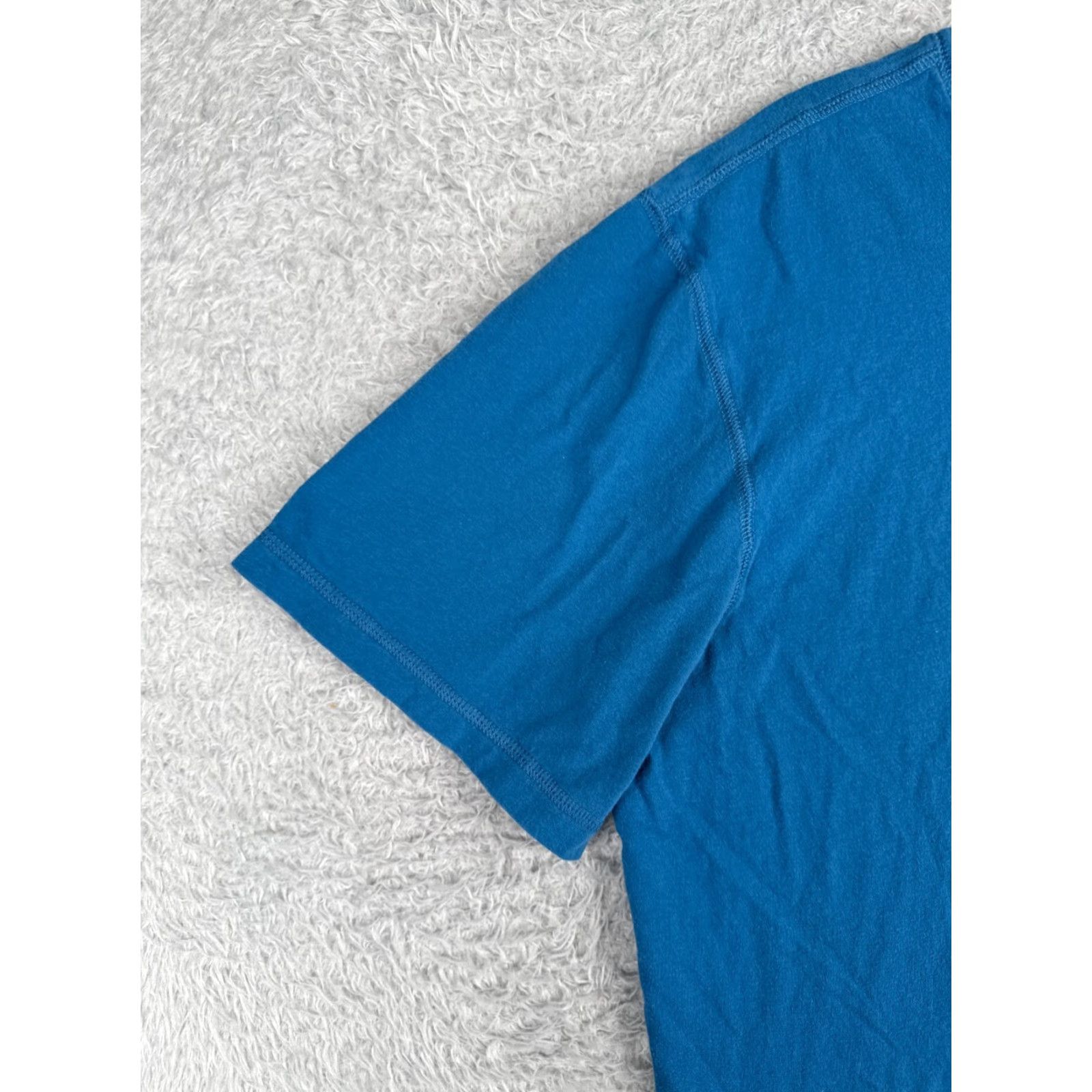 The North Face The North Face Shirt Men L Blue Short Sleeve Crew Neck Cotton Polyester Jersey Pocket Logo All Seasons Breathable Pockets Modern Classic Mens Size US L / EU 52-54 / 3 - 3 Thumbnail