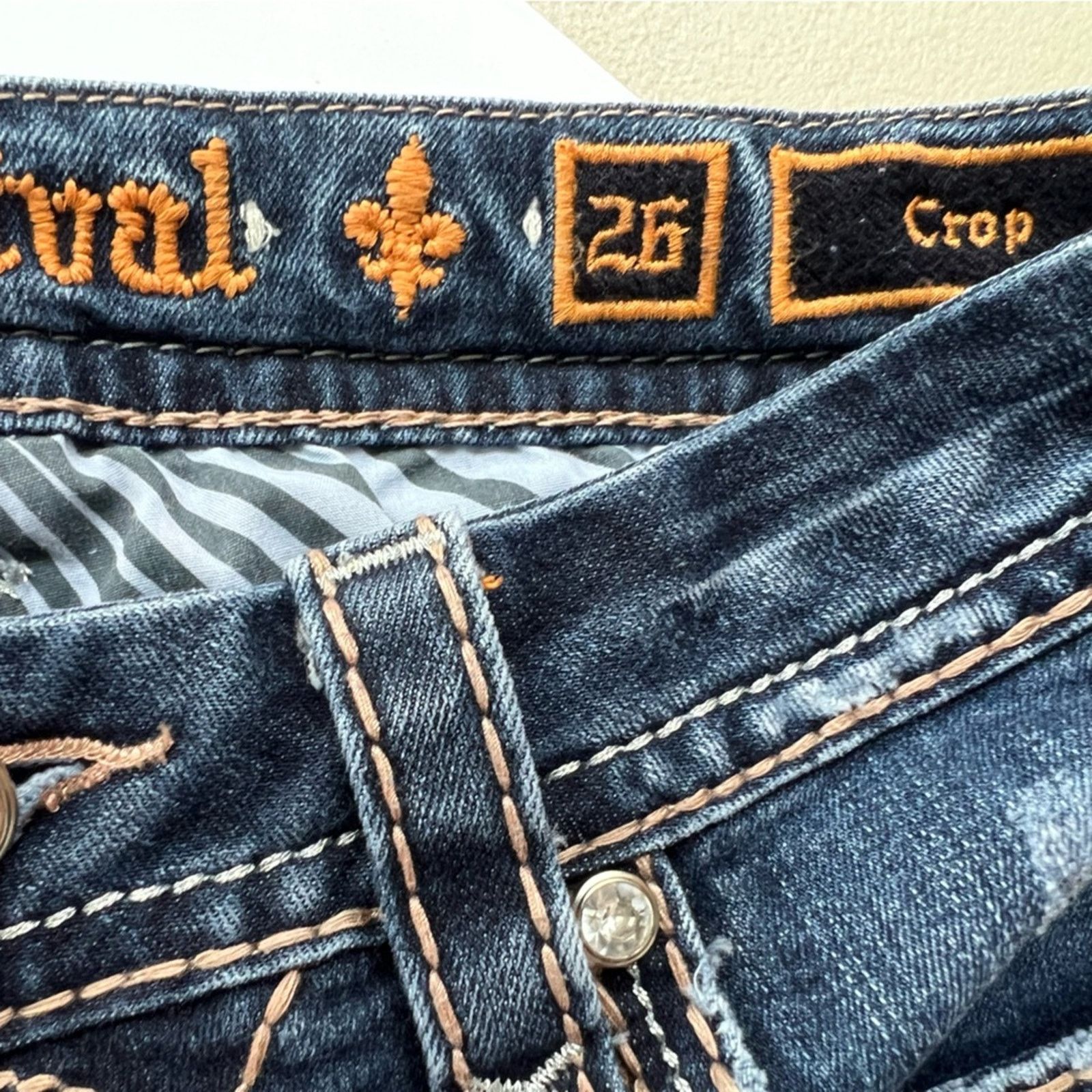Rock Revival Rock Revival Jeans Sukara 26 Crop Inseam 25.5" Thick Stitch Size 26" / US 2 / IT 38 - 10 Thumbnail