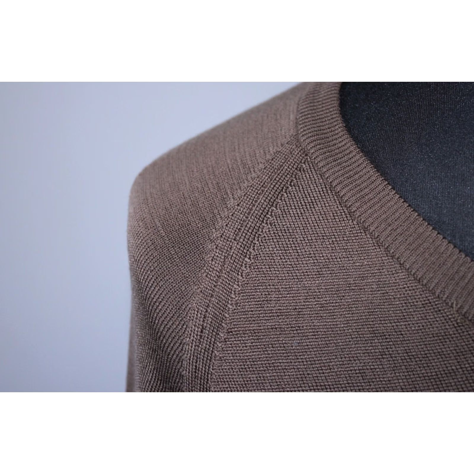 Fred Perry Fred Perry Jumper Mens Wool Pullover Brown Size 40 Size US L / EU 52-54 / 3 - 3 Thumbnail
