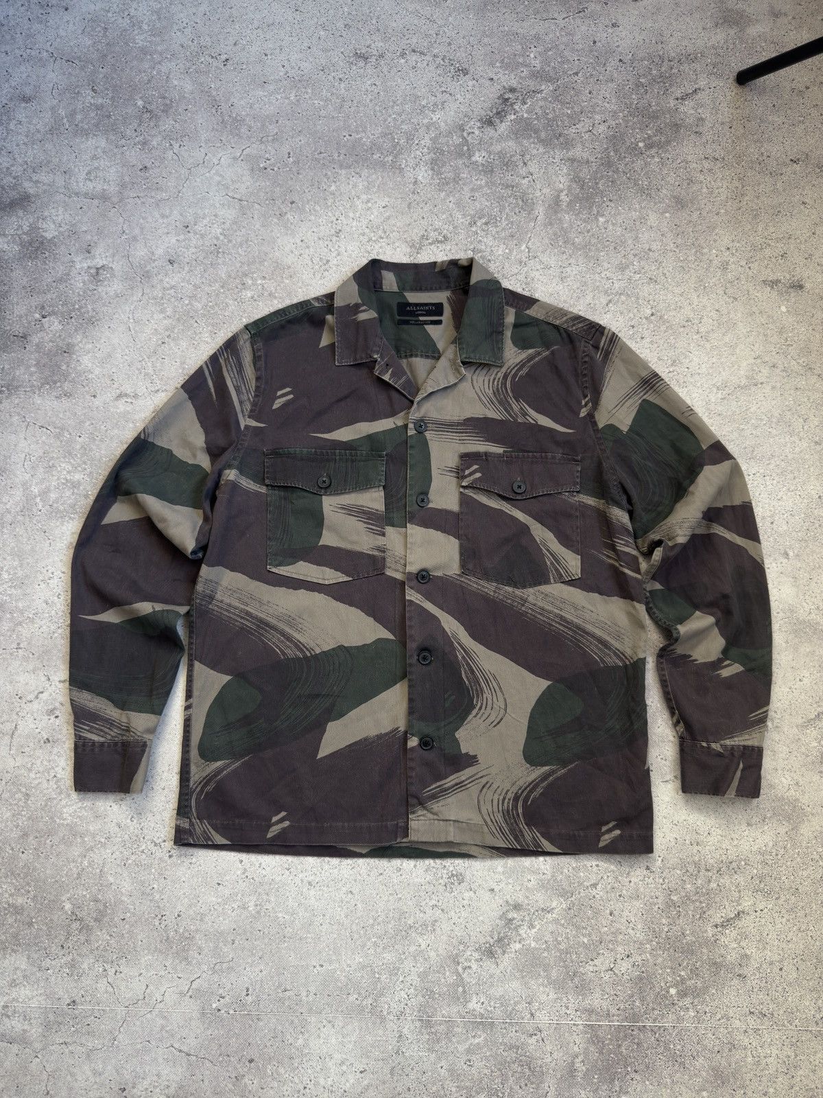Allsaints Vintage Allsaints Camo Overshirt Button Ups Shirt Size US M / EU 48-50 / 2 - 1 Thumbnail