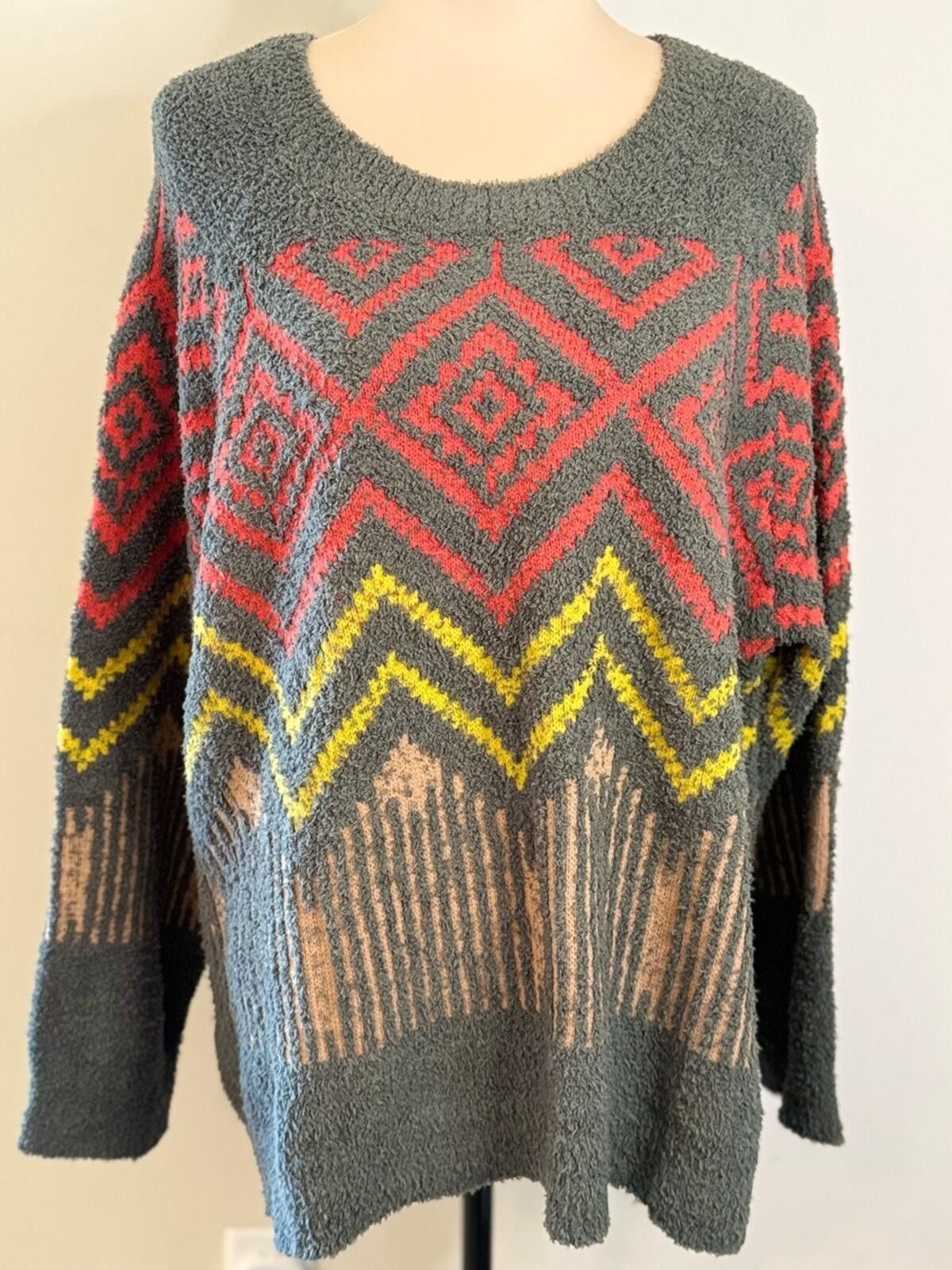 THE GIGI GiGio chunky plush boho geometric striped sweater SZ LG Size L / US 10 / IT 46 - 1 Thumbnail