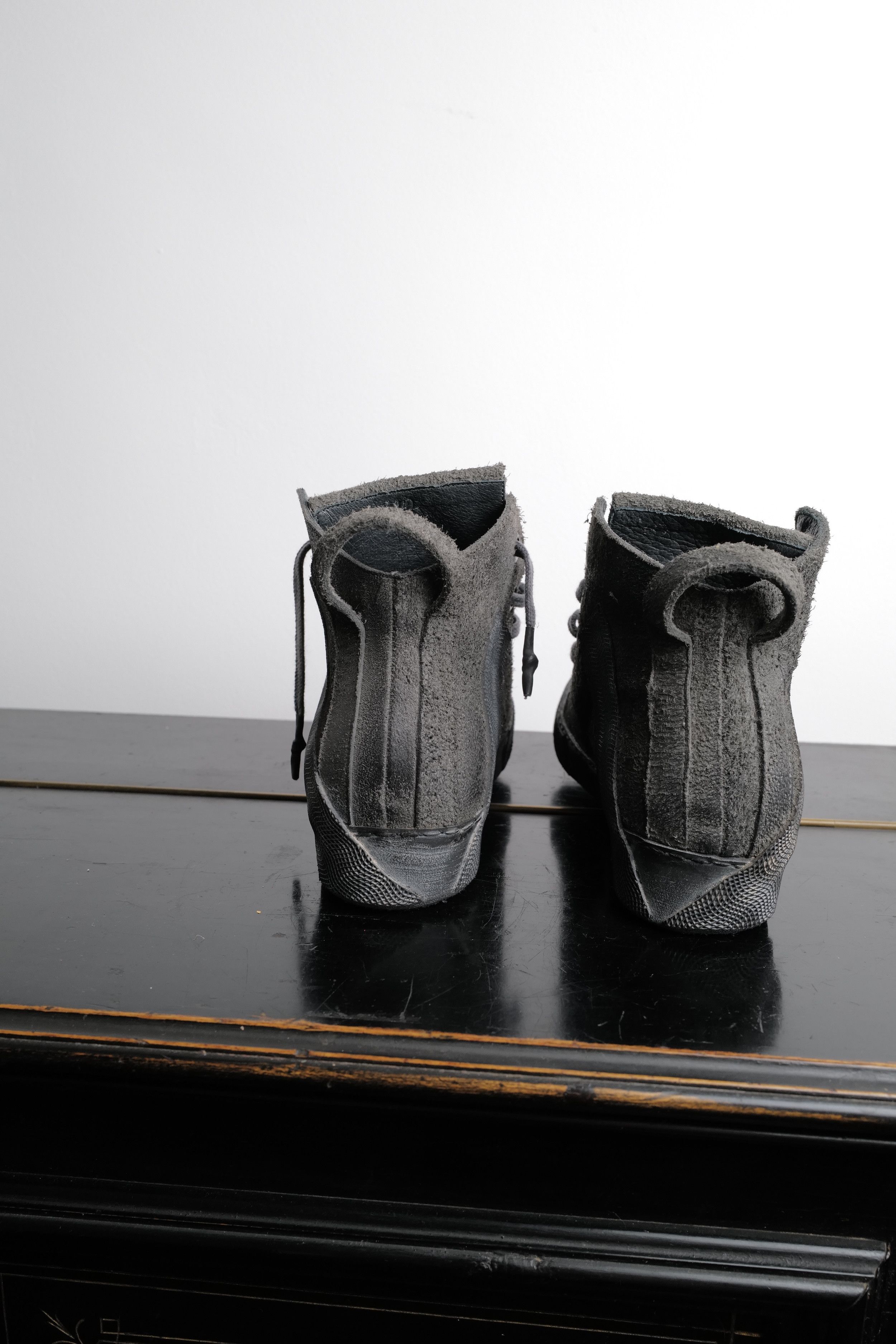Other NUBUK LEATHER RUBERISED SHOES Size US 7 / EU 40 - 10 Thumbnail