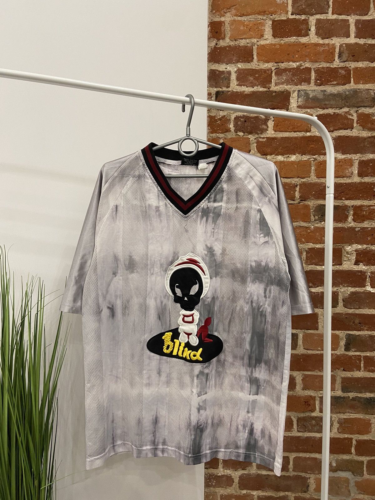 Blind Skateboards × Vintage RARE🔥 Vintage Blind Skateboards Embroidered Riper Logo Tee Size US XL / EU 56 / 4 - 1 Thumbnail