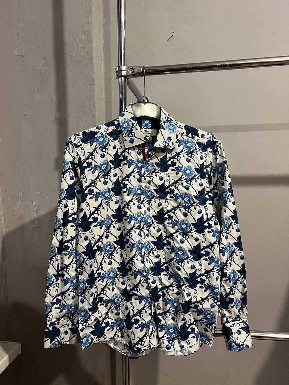 Other CLAUDIO LUGLI COUTURE ITALY ABSTRACT BUTTON MENS SHIRT SZ L Size US L / EU 52-54 / 3 - 4 Thumbnail