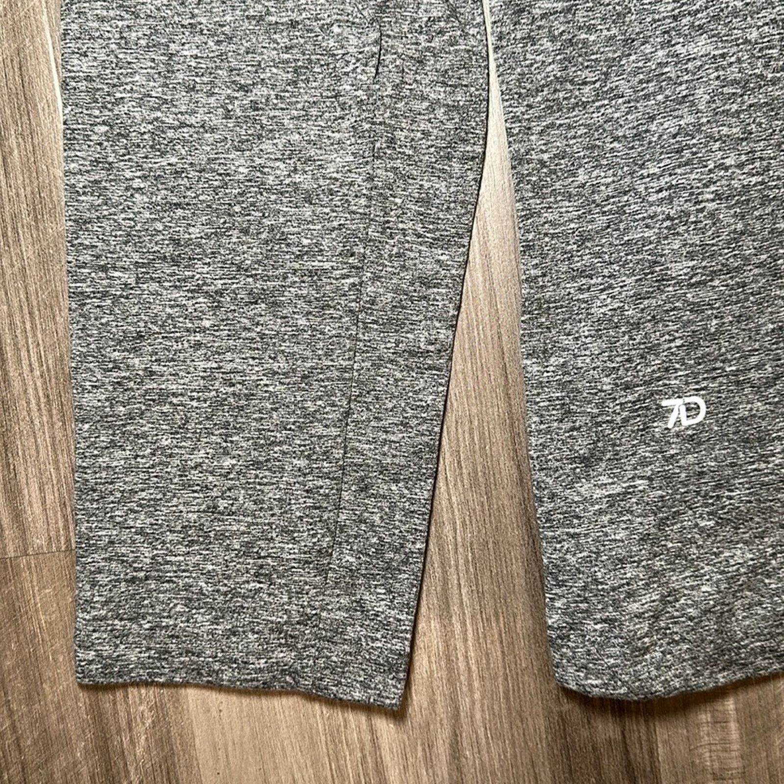 7Diamonds 7 Diamonds Core Performance Hoodie - Medium Size US M / EU 48-50 / 2 - 4 Thumbnail