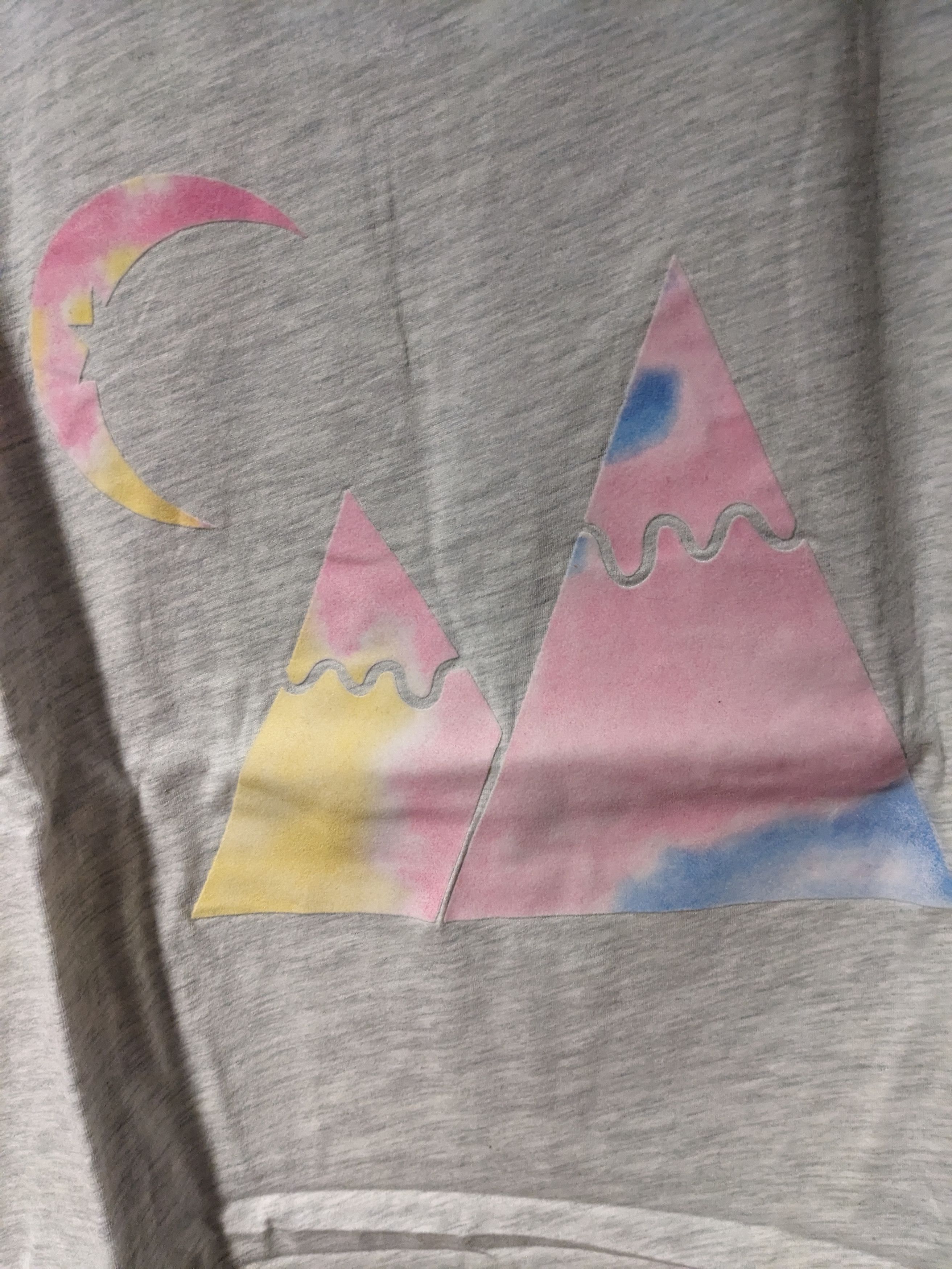 Designer × Gildan Zyia Active Wear Mountain Gray X-Large T-Shirt Size XL / US 12-14 / IT 48-50 - 2 Thumbnail