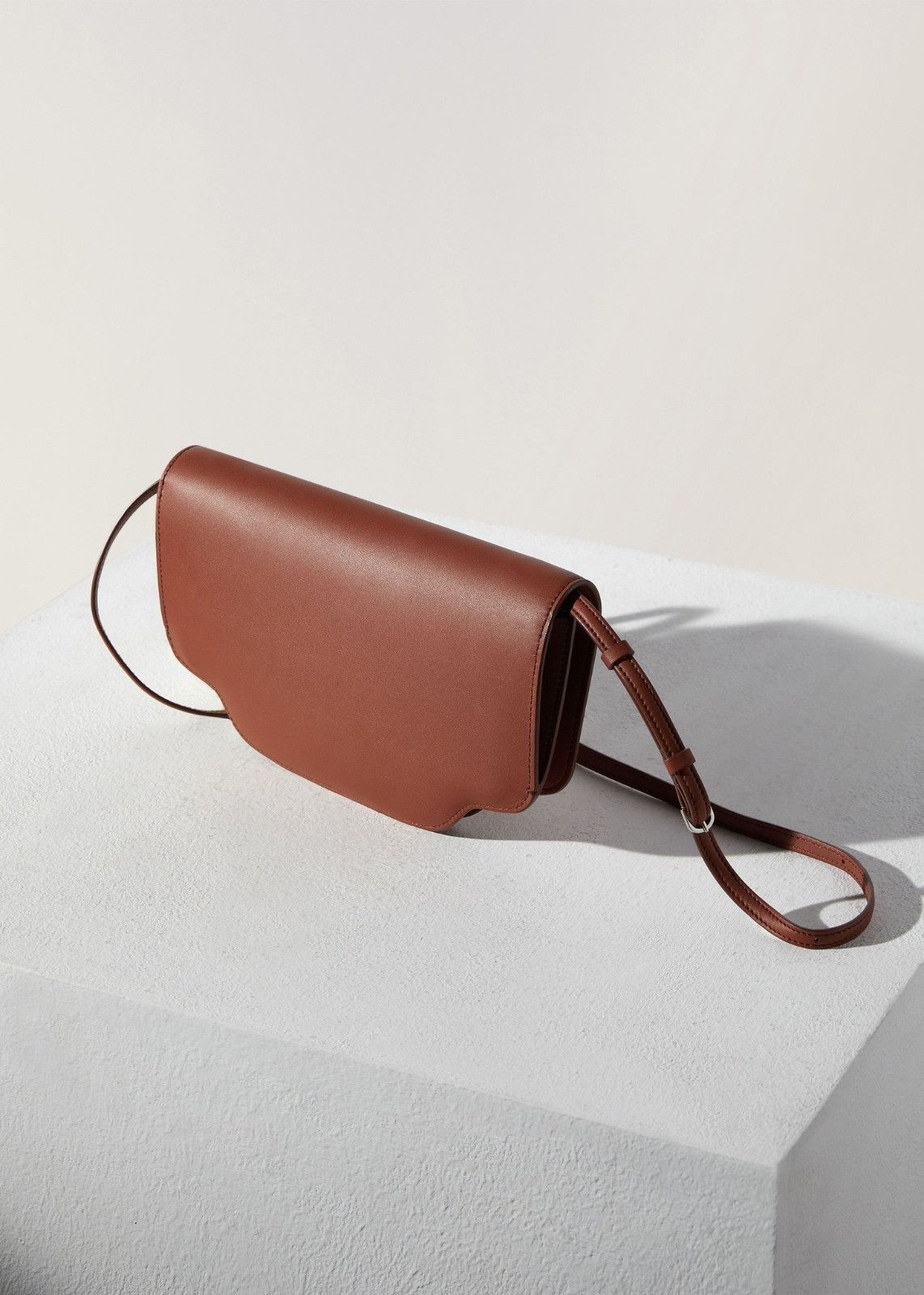 Loro Piana o1srvl11e0924 Size: / OS Sesia Clutch Purse in Brick Red Size ONE SIZE - 3 Thumbnail