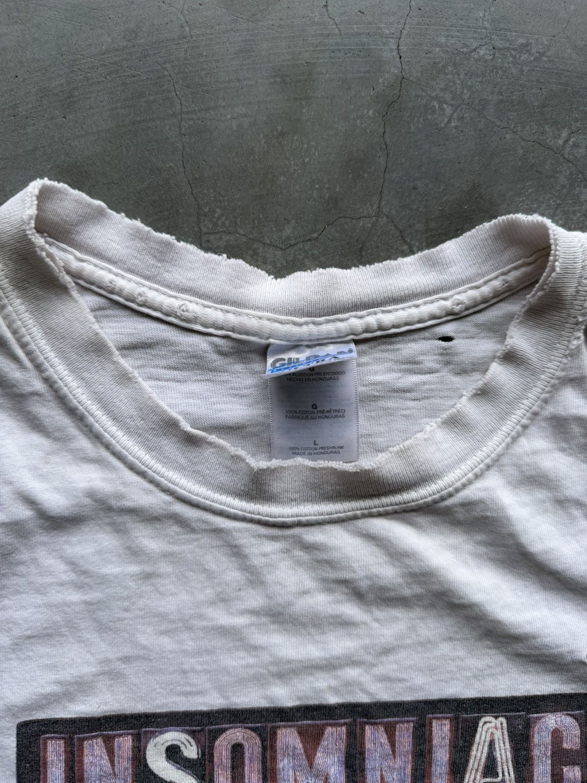 Vintage Vintage Thrashed 90s Comedy Central Dave Atelle Tee Size US L / EU 52-54 / 3 - 3 Thumbnail