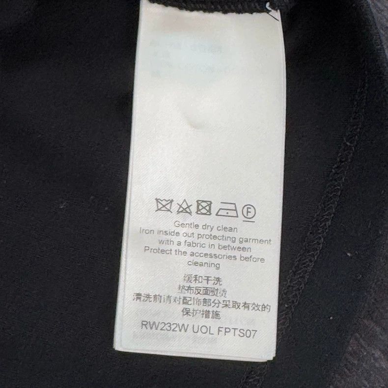 Louis Vuitton Louis Vuitton Chain logo rabbit ear tie short sleeve Size M / US 6-8 / IT 42-44 - 5 Thumbnail