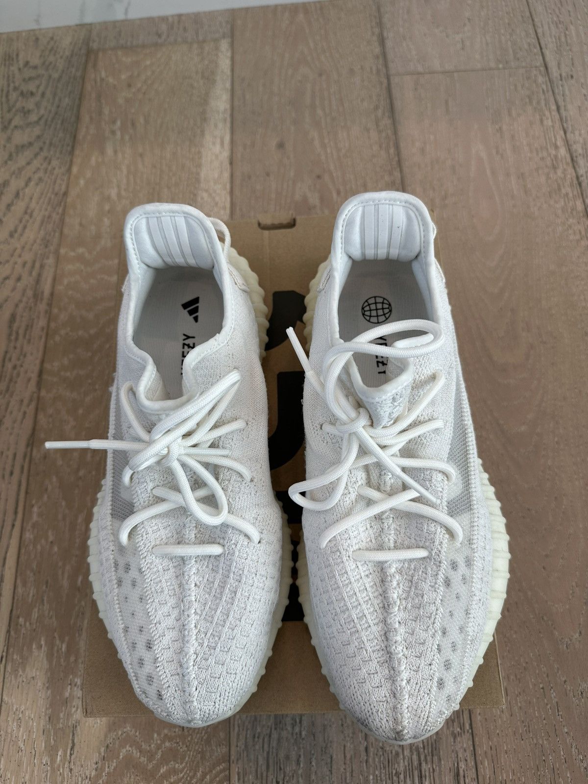 Yeezy adidas Yeezy Boost 350 V2 Bone Size US 9.5 / EU 42-43 - 2 Thumbnail