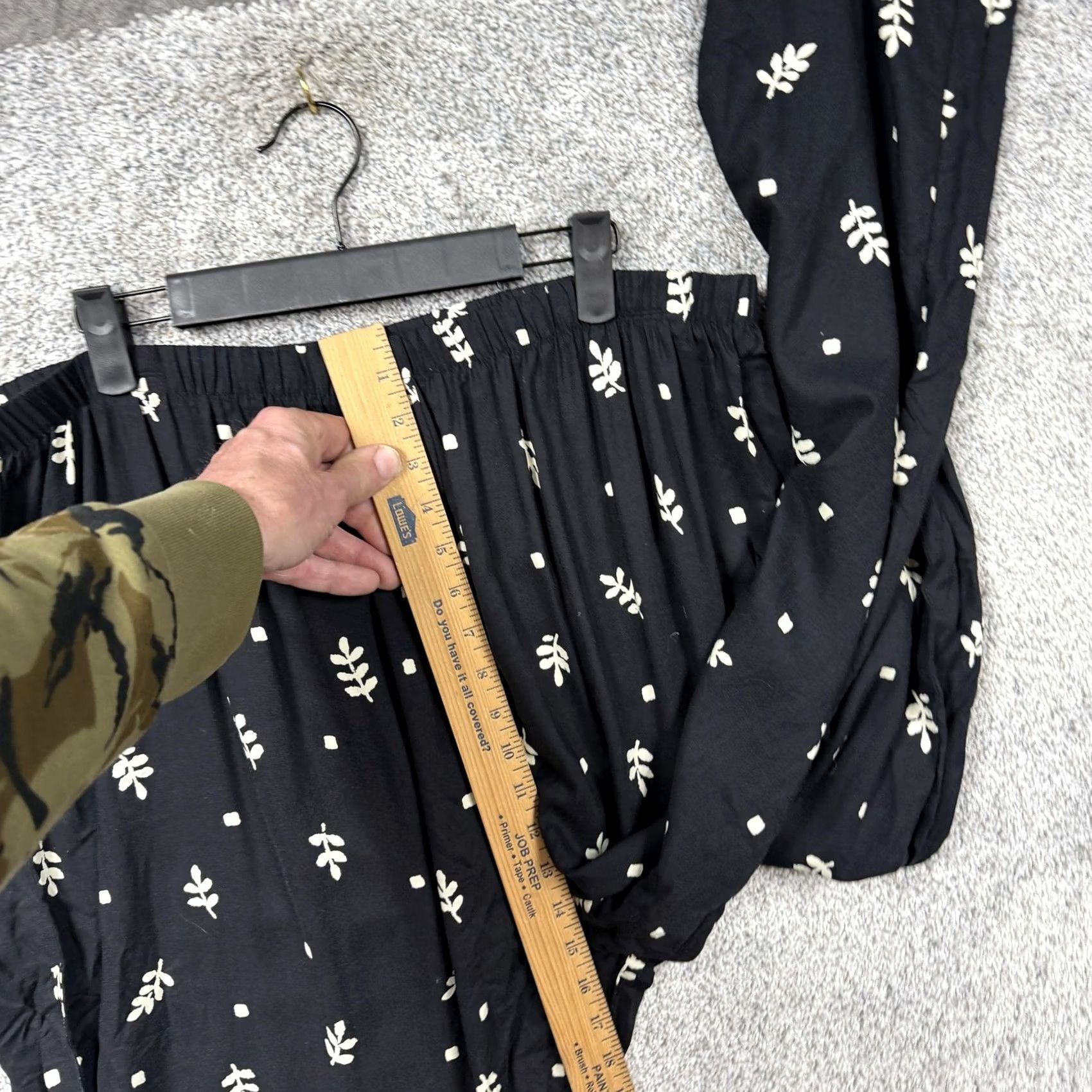 Lee VINTAGE Kathie Lee Pant Womens 26W Plus 38x27.5 Black White Floral Knit Rayon Elastic Waist Pockets Boho 90s Retro Casual Mens? Size 26" / US 2 / IT 38 - 5 Thumbnail