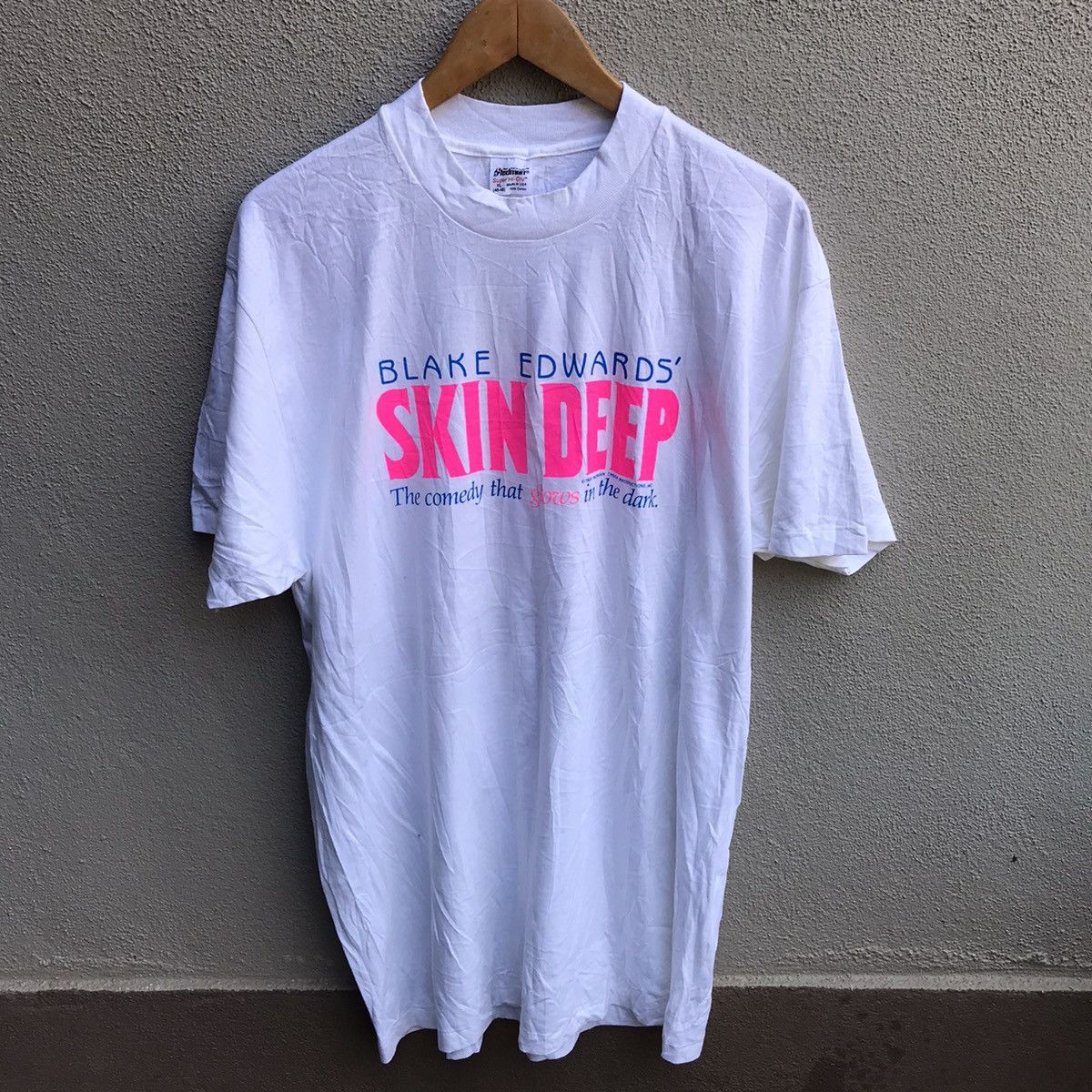 Vintage Vintage 90s SKIN DEEP movie tee blake edwards Size US XL / EU 56 / 4 - 1 Thumbnail