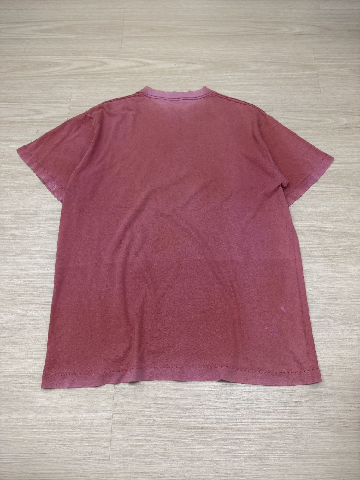 Vintage 26 red skateboard t-shirt