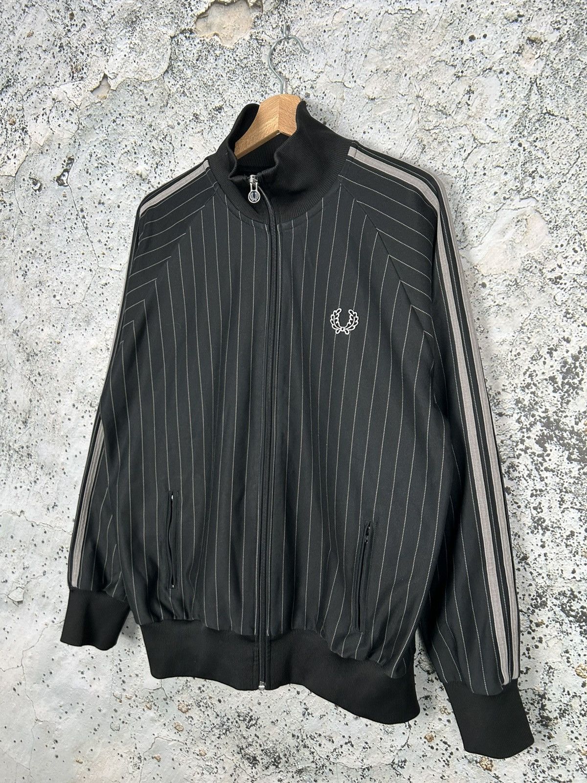 Fred Perry × Vintage Vintage Fred Perry 90s Zip Sweatshirt Sport Stripe Premium Size US L / EU 52-54 / 3 - 2 Thumbnail