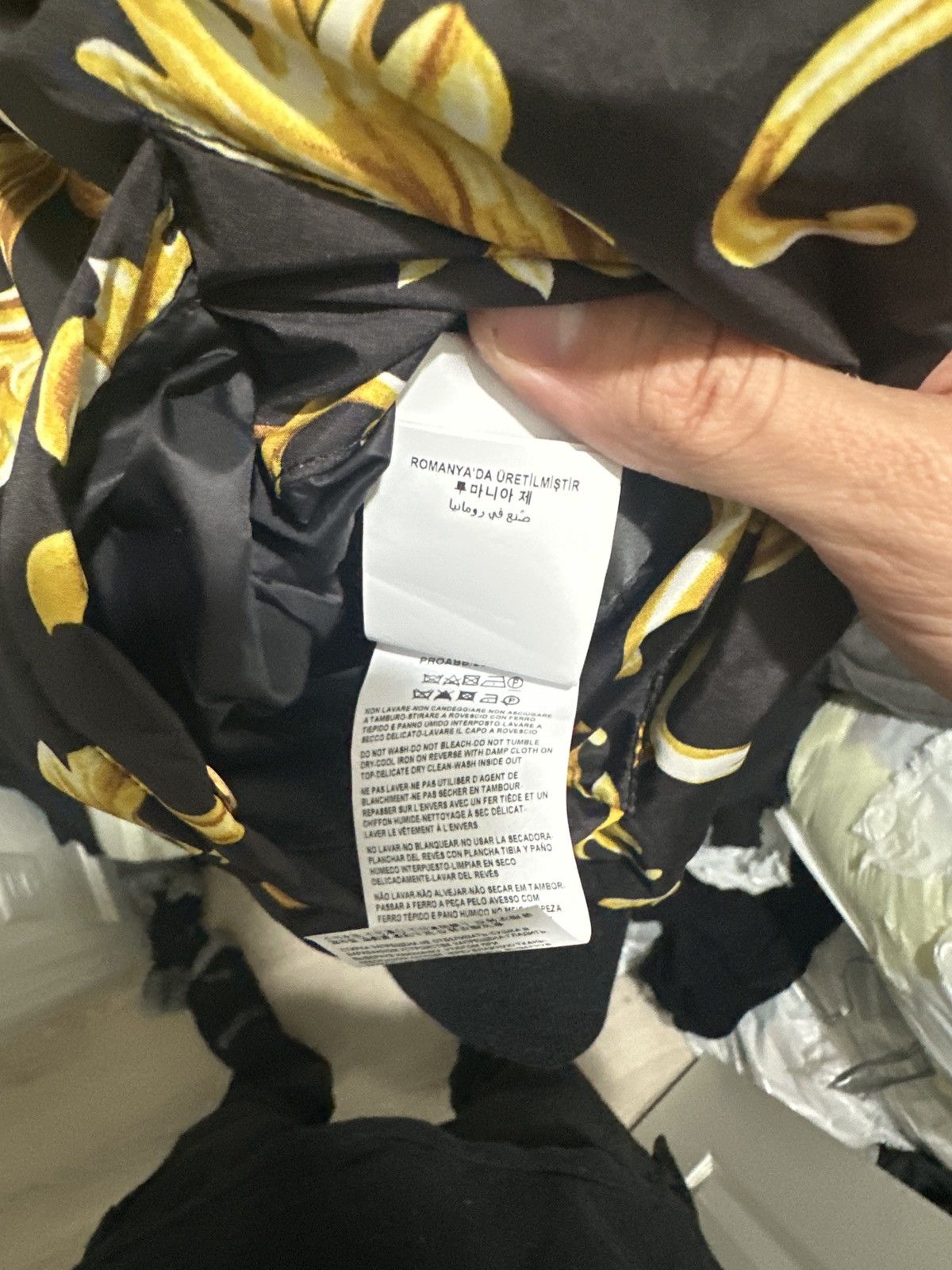 Versace Versace Black Baroque Reversible Bomber Size US M / EU 48-50 / 2 - 5 Thumbnail