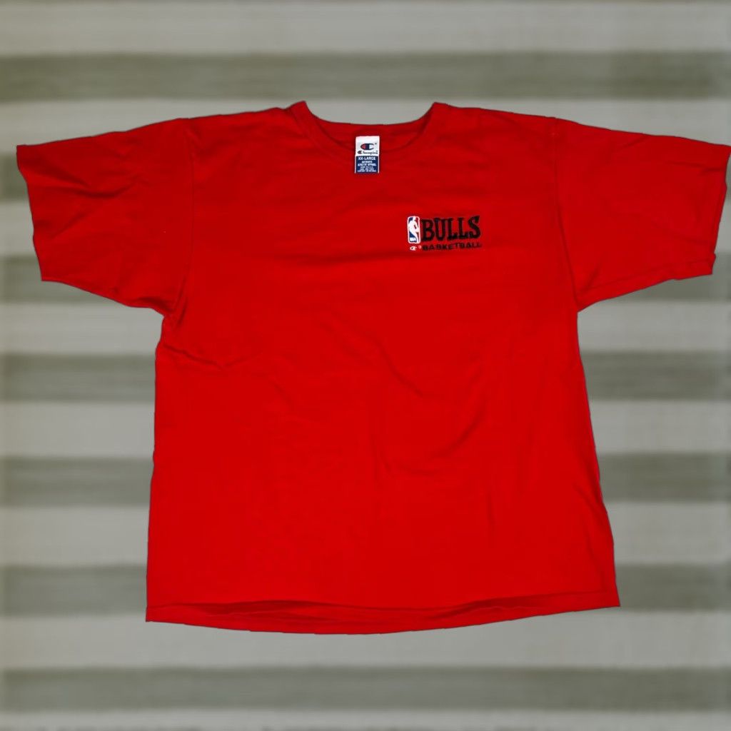 Champion VINTAGE Champion Chicago Bulls NBA T-Shirt Mens XXL Red 90s USA Cotton Short Sleeve Crew Neck Size US XXL / EU 58 / 5 - 1 Thumbnail