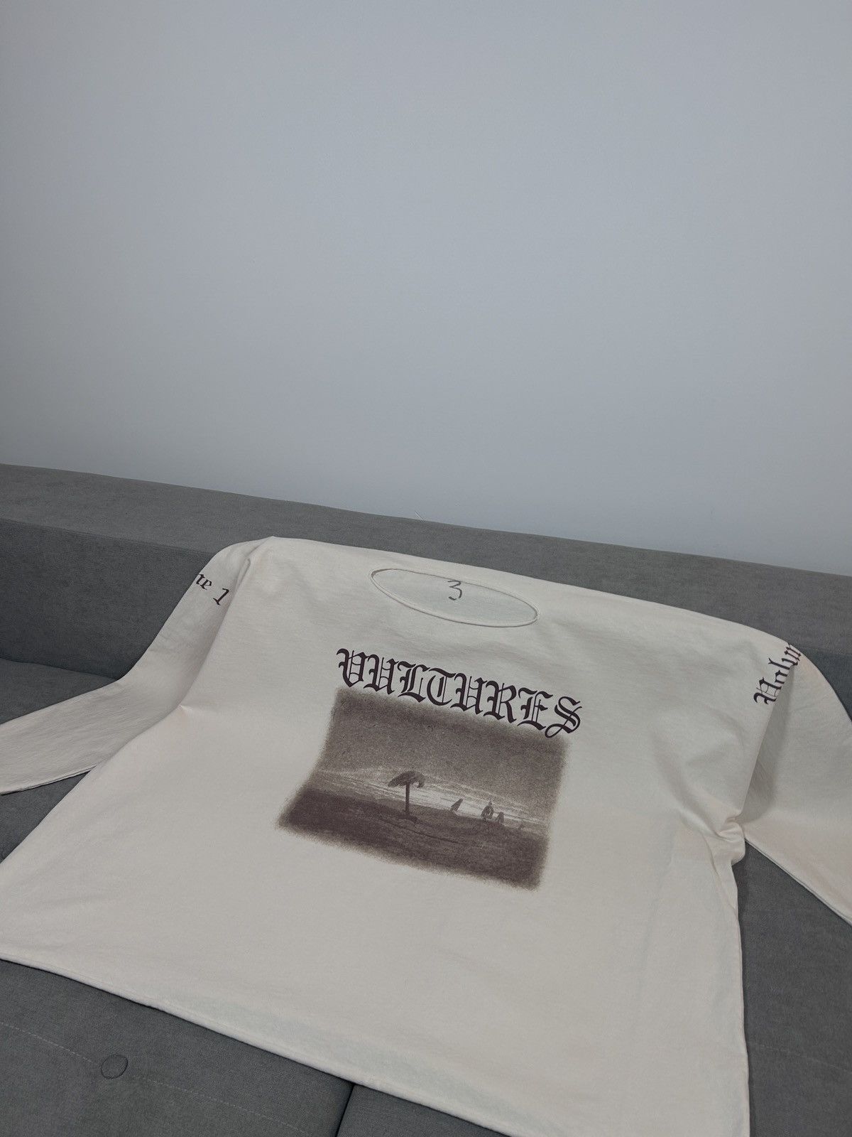 image of Kanye West X Vultures 1 Longsleeve Yzy Size 3 in Cream, Men's