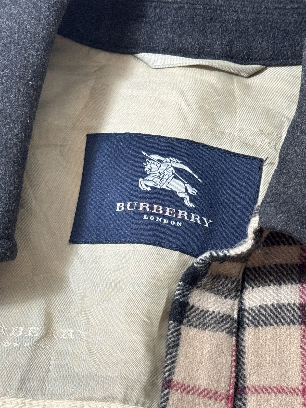 Burberry VINTAGE BURBERRY NOVA CHECK WOOL REMOVABLE LINING JACKET Size M / US 6-8 / IT 42-44 - 3 Thumbnail
