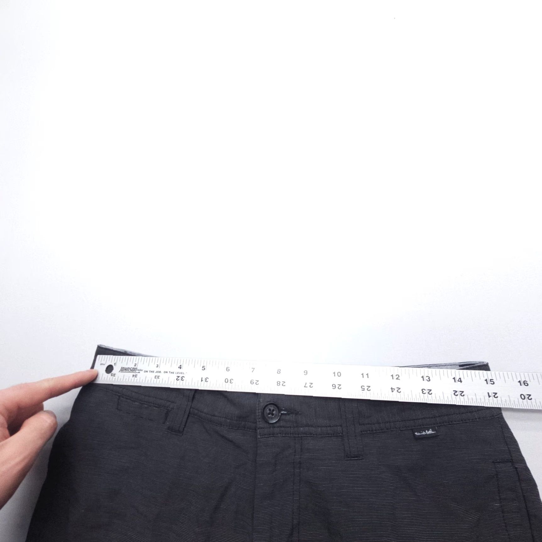 TravisMathew Travis Mathew Chino Shorts Mens 30 x 9 Black / Gray Stretch Light Golf Hybrid Shirt? Size US 30 / EU 46 - 6 Thumbnail
