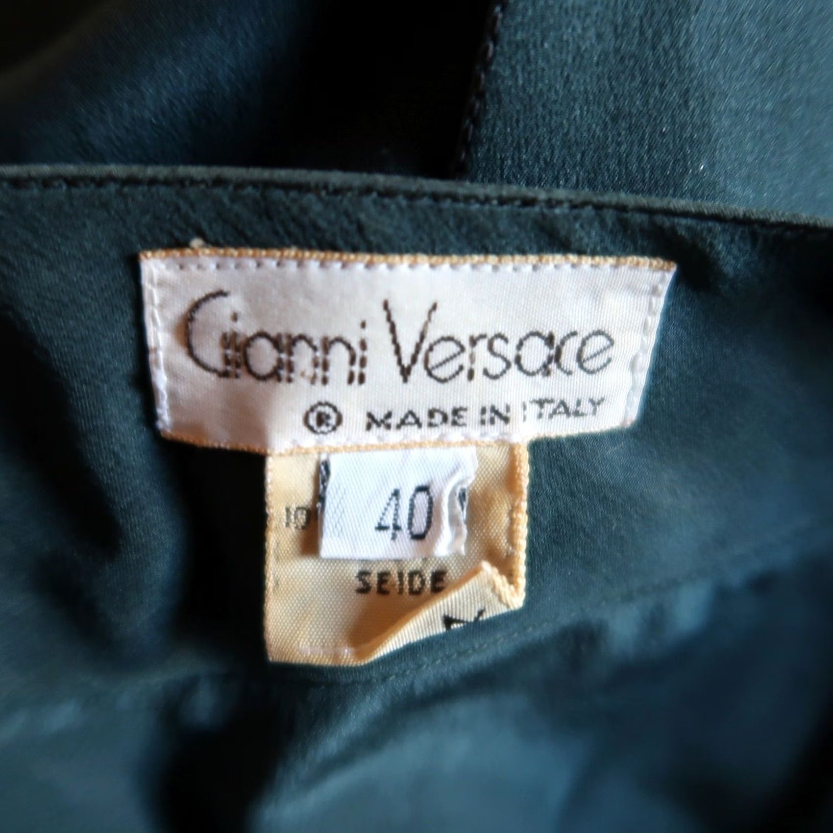 Versace VINTAGE Gianni Versace Blouse Top Dark Green Silk 90s Womens S Size S / US 4 / IT 40 - 4 Thumbnail