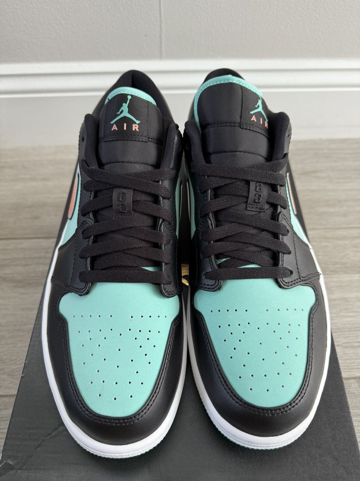 Men's Air Jordan Retro Low SE Tropical Twist Black Size 12