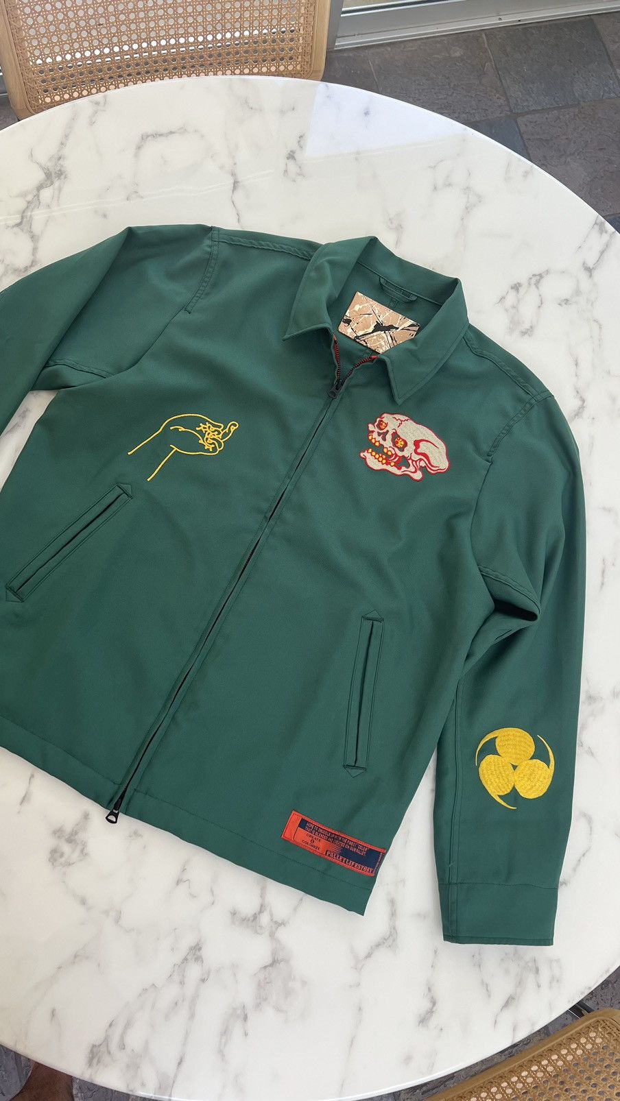 image of Pallet Life Story Embroidered Jacket - Size Large in Green, Men's